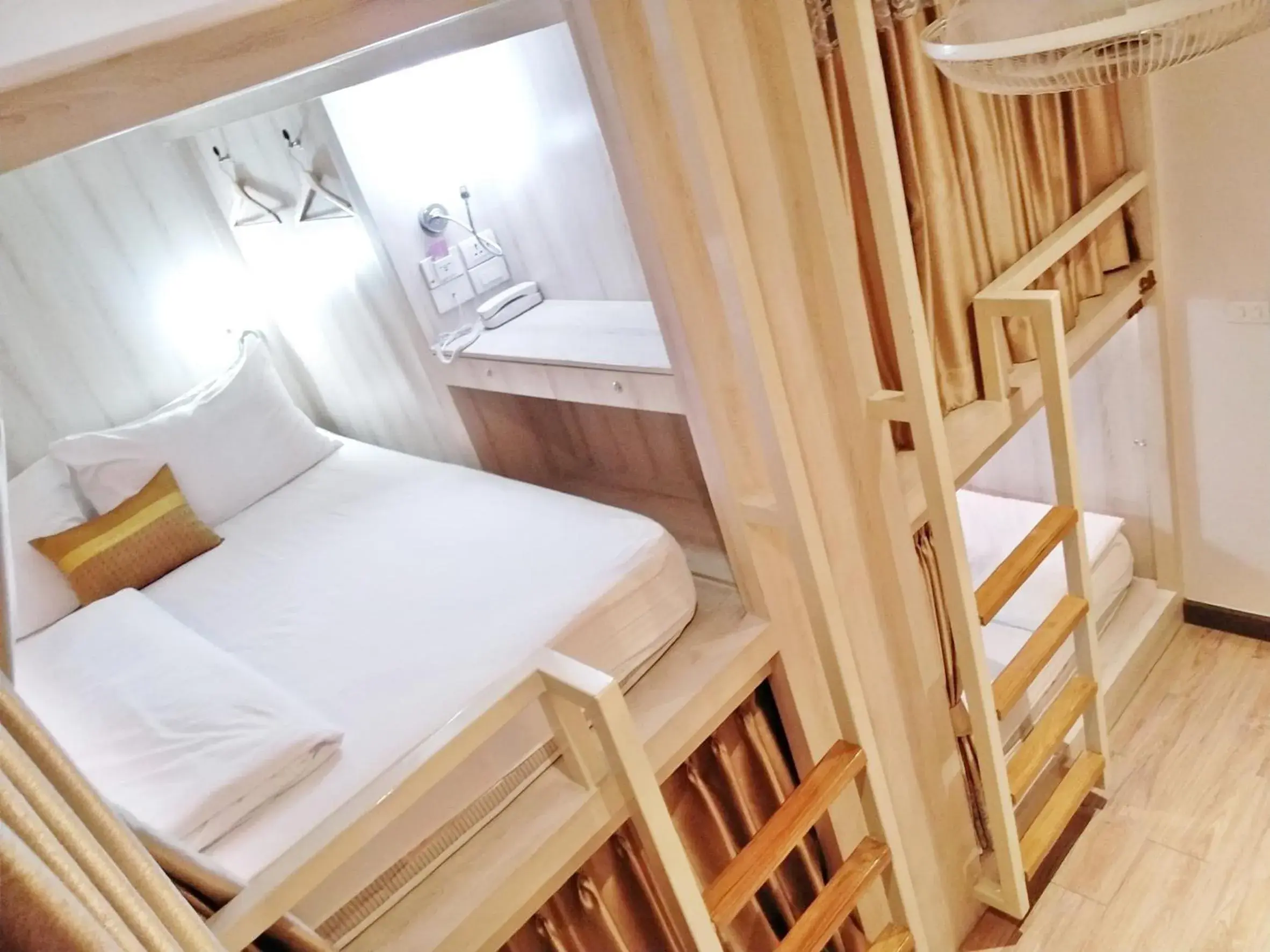 Photo of the whole room, Bed in Mariya Lady Hostel Suvarnabhumi Airport Photo of the whole room, Bed in Mariya Lady Hostel Suvarnabhumi Airport