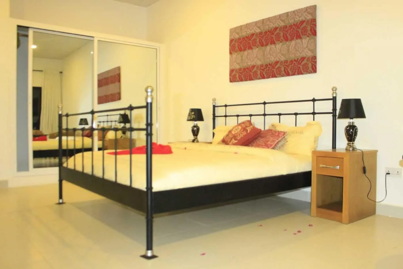 Photo of the whole room, Bed in Swiss Boutique Hotel