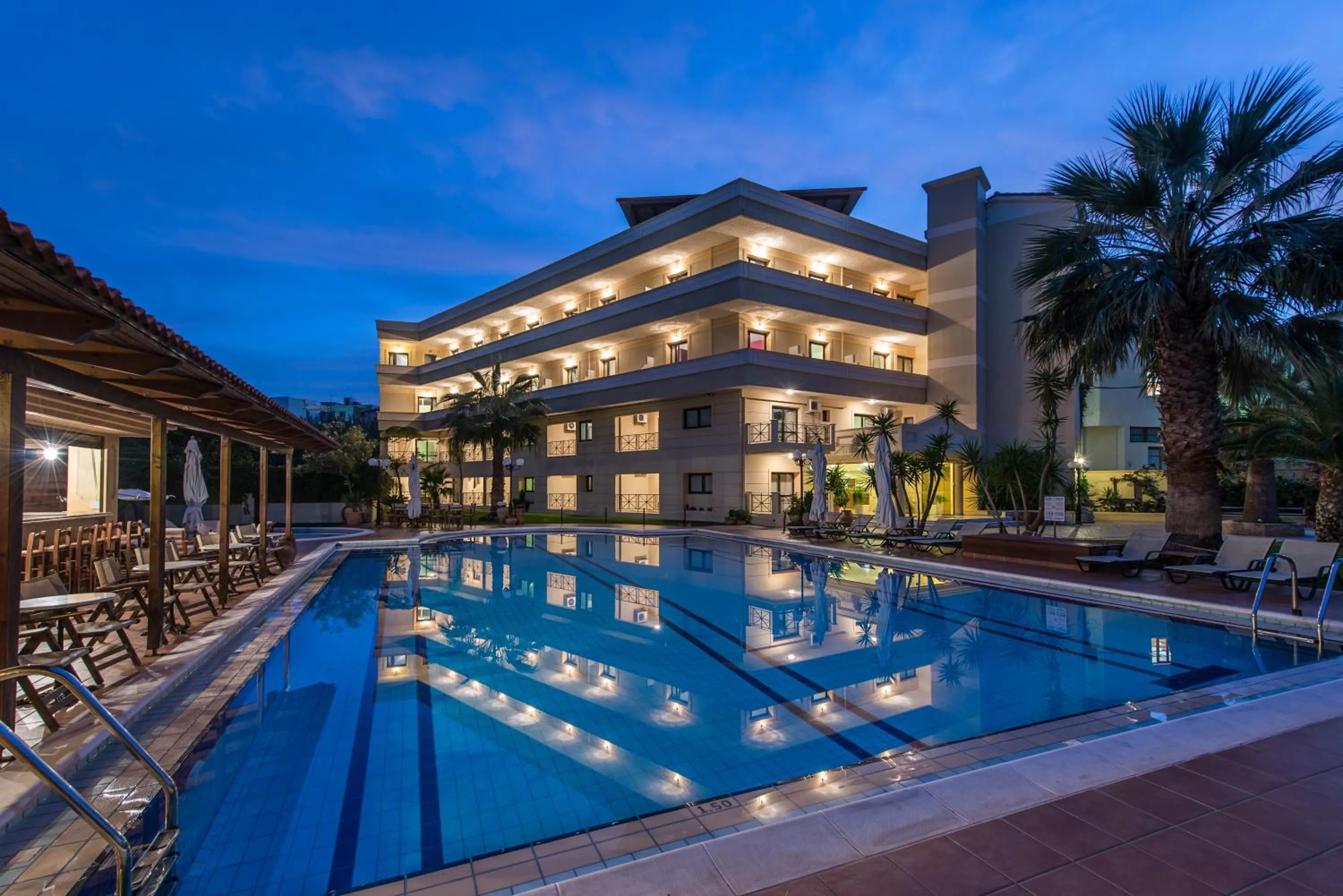 Facade/entrance in Mirtilos Studios & Apartments