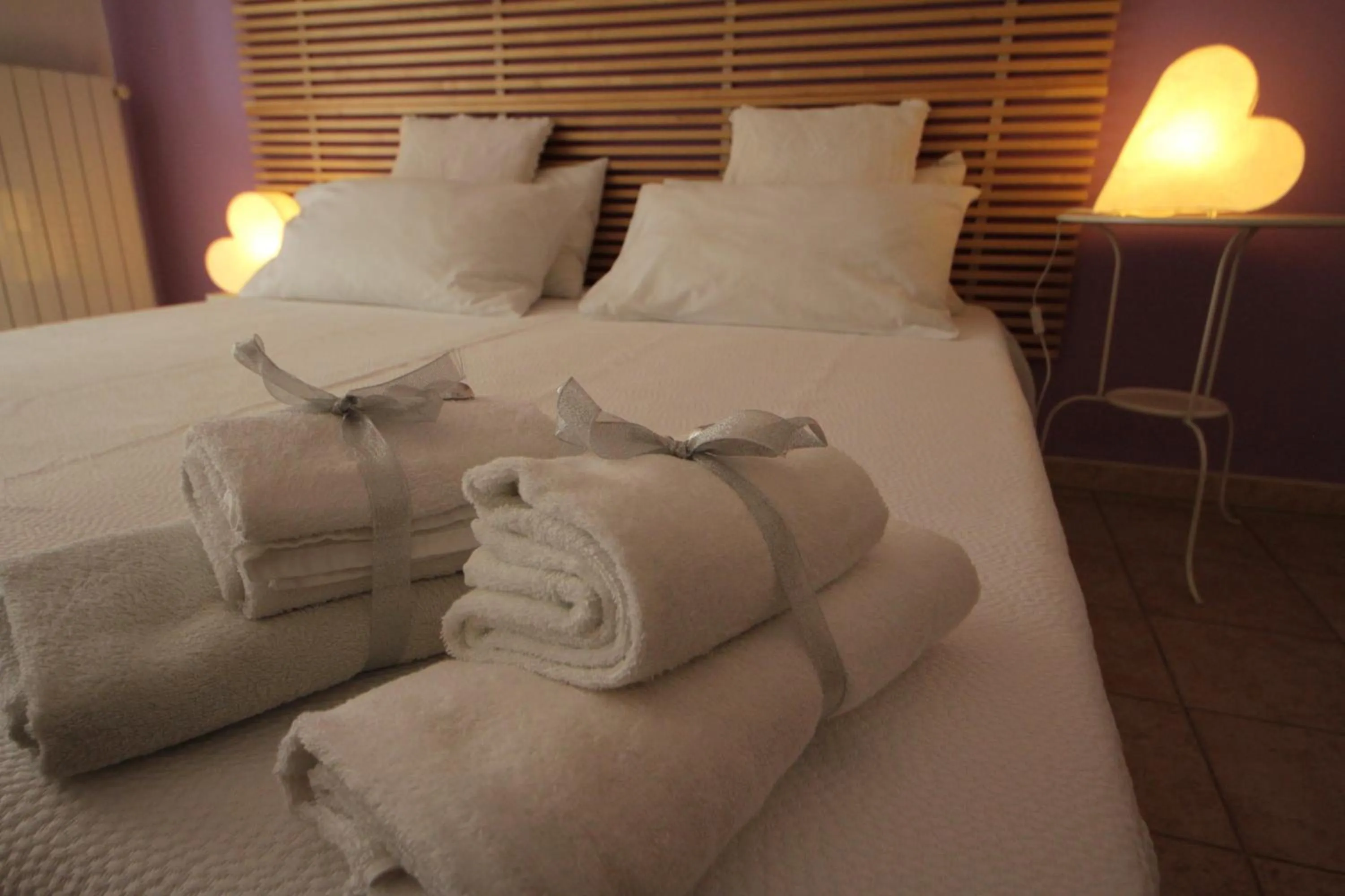 Decorative detail, Bed in B&B La Rosa Blu