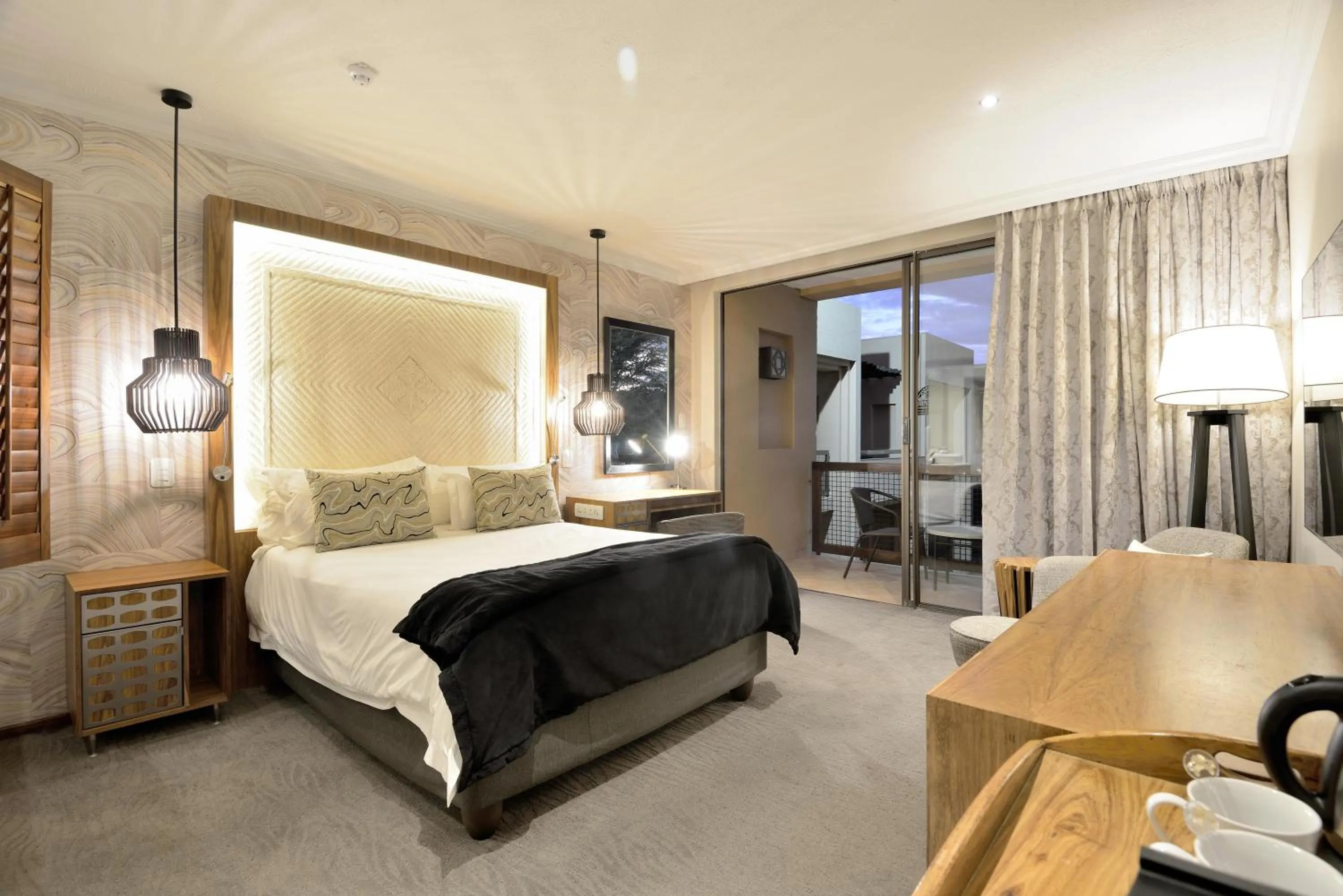 Photo of the whole room, Bed in Windhoek Country Club Resort