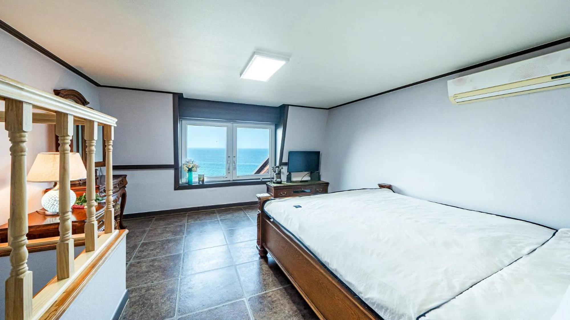 Photo of the whole room, Bed in Pension Badawa