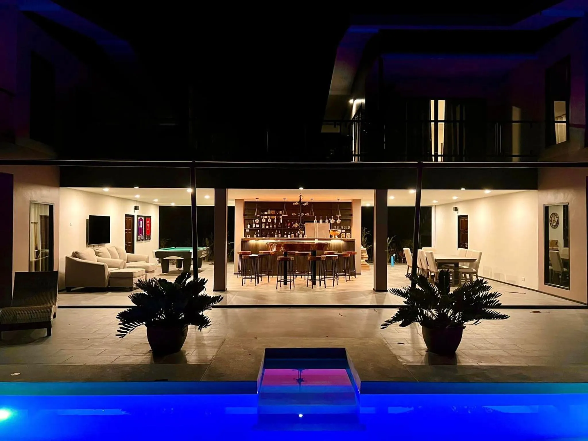 Pool view in I love phants Lodge