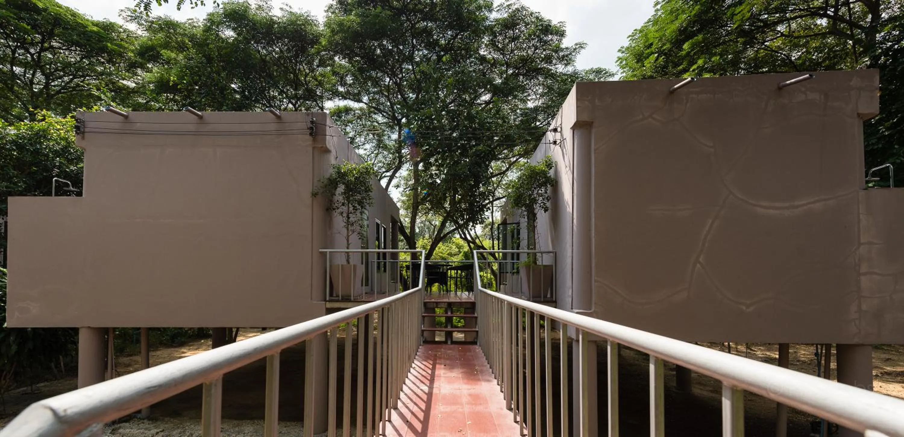 Balcony/Terrace in I love phants Lodge