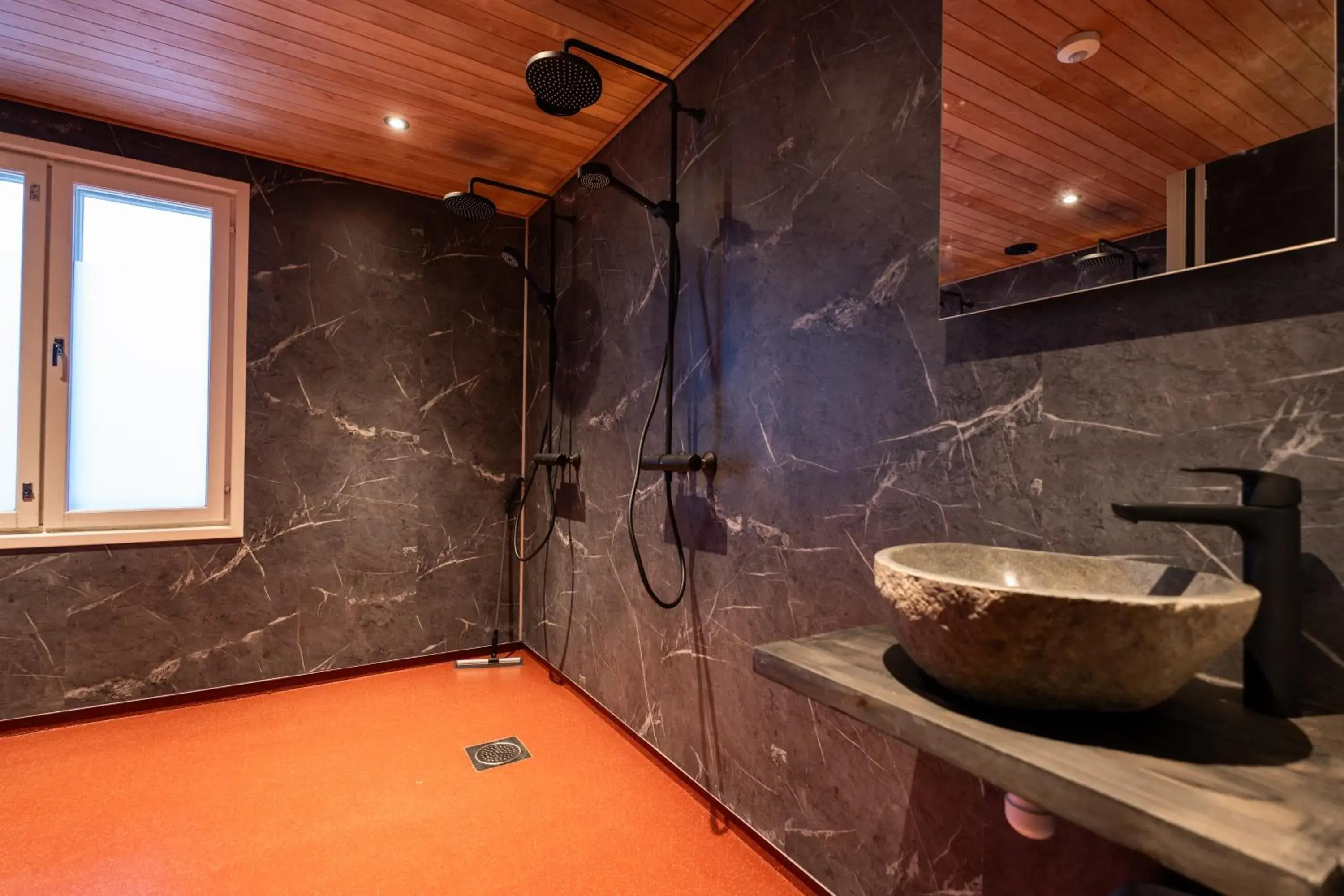 Economy Quadruple Room with Shared Bathroom in Arctic Guesthouse & Igloos Economy Quadruple Room with Shared Bathroom in Arctic Guesthouse & Igloos