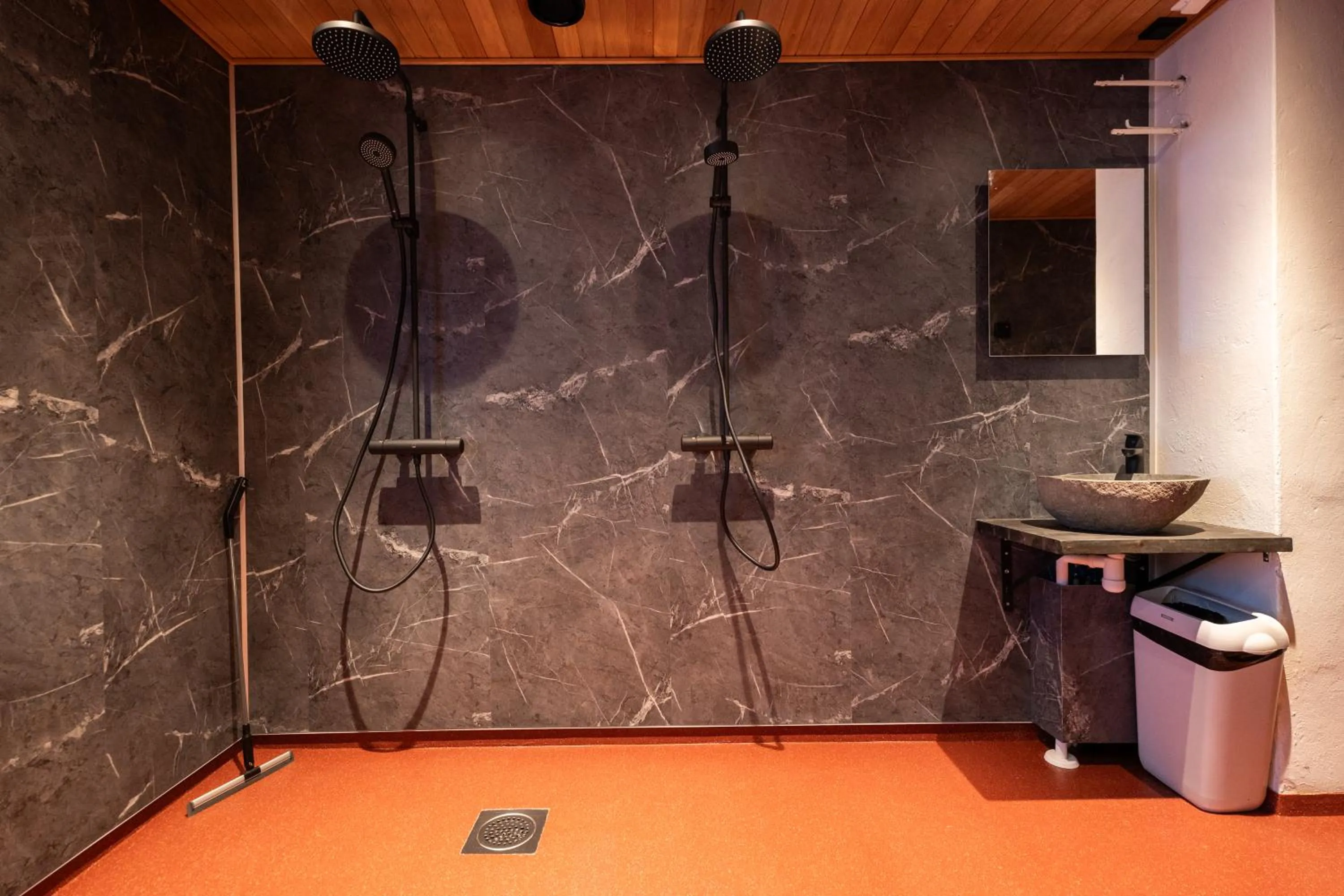 Bathroom in Arctic Guesthouse & Igloos