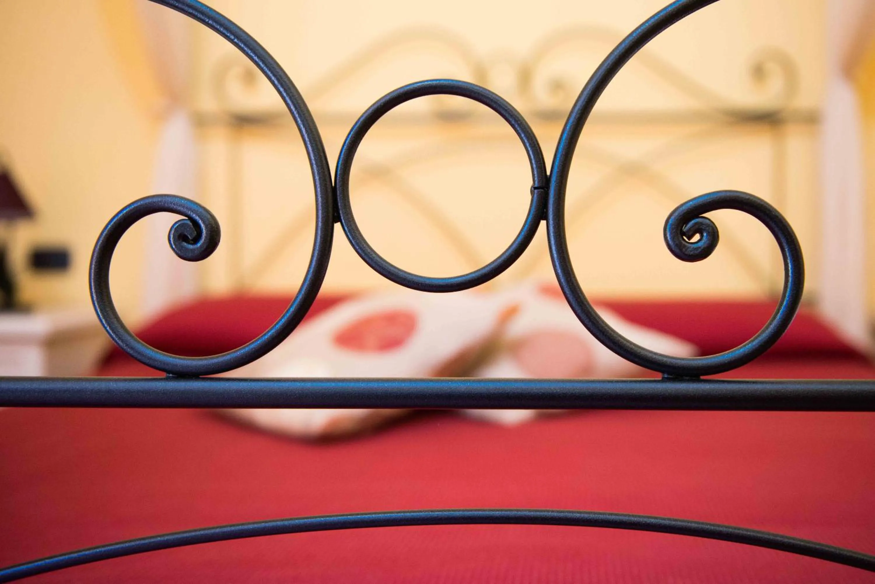 Decorative detail, Bed in B&B L'Albero Dei Limoni