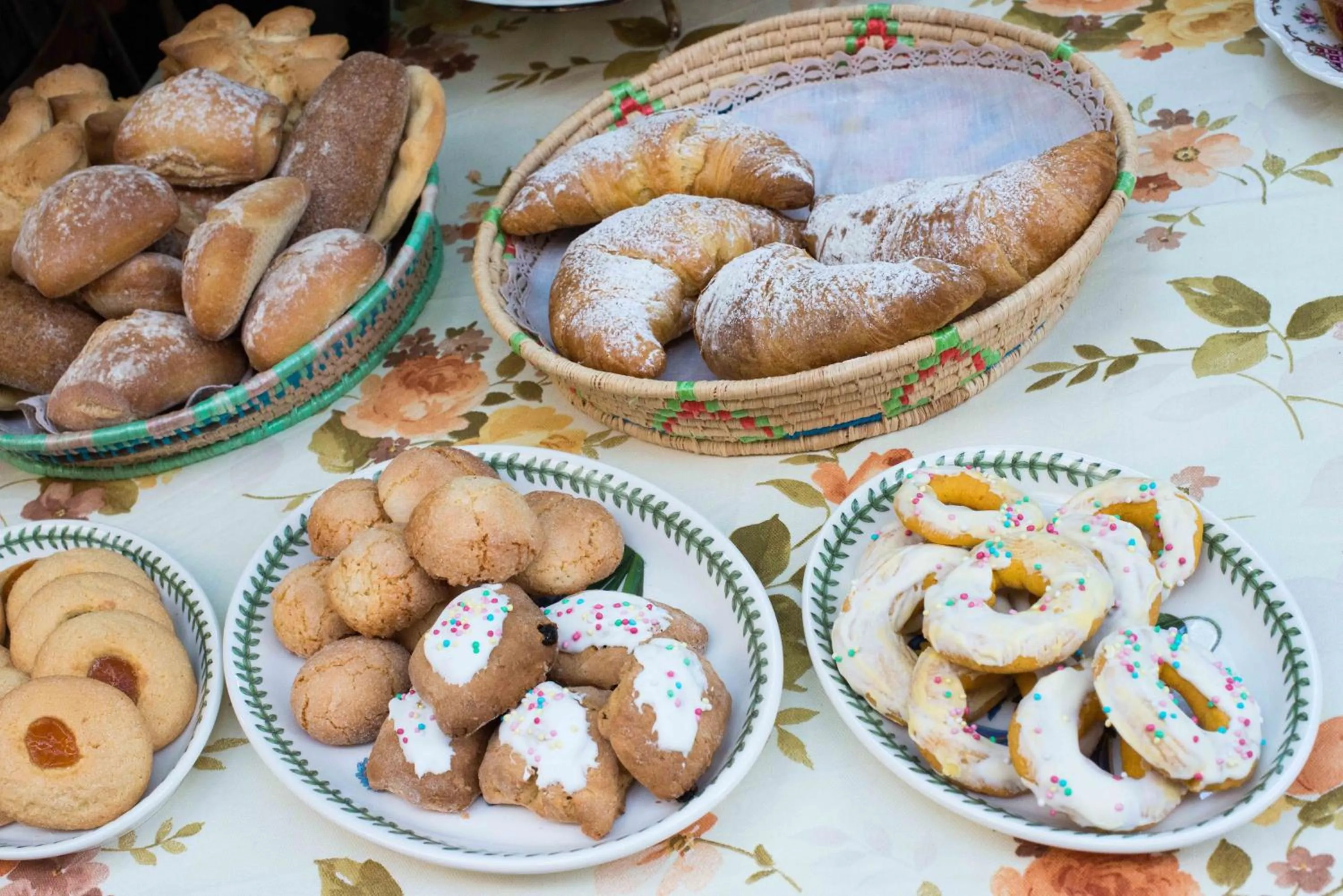 Italian breakfast in B&B L'Albero Dei Limoni