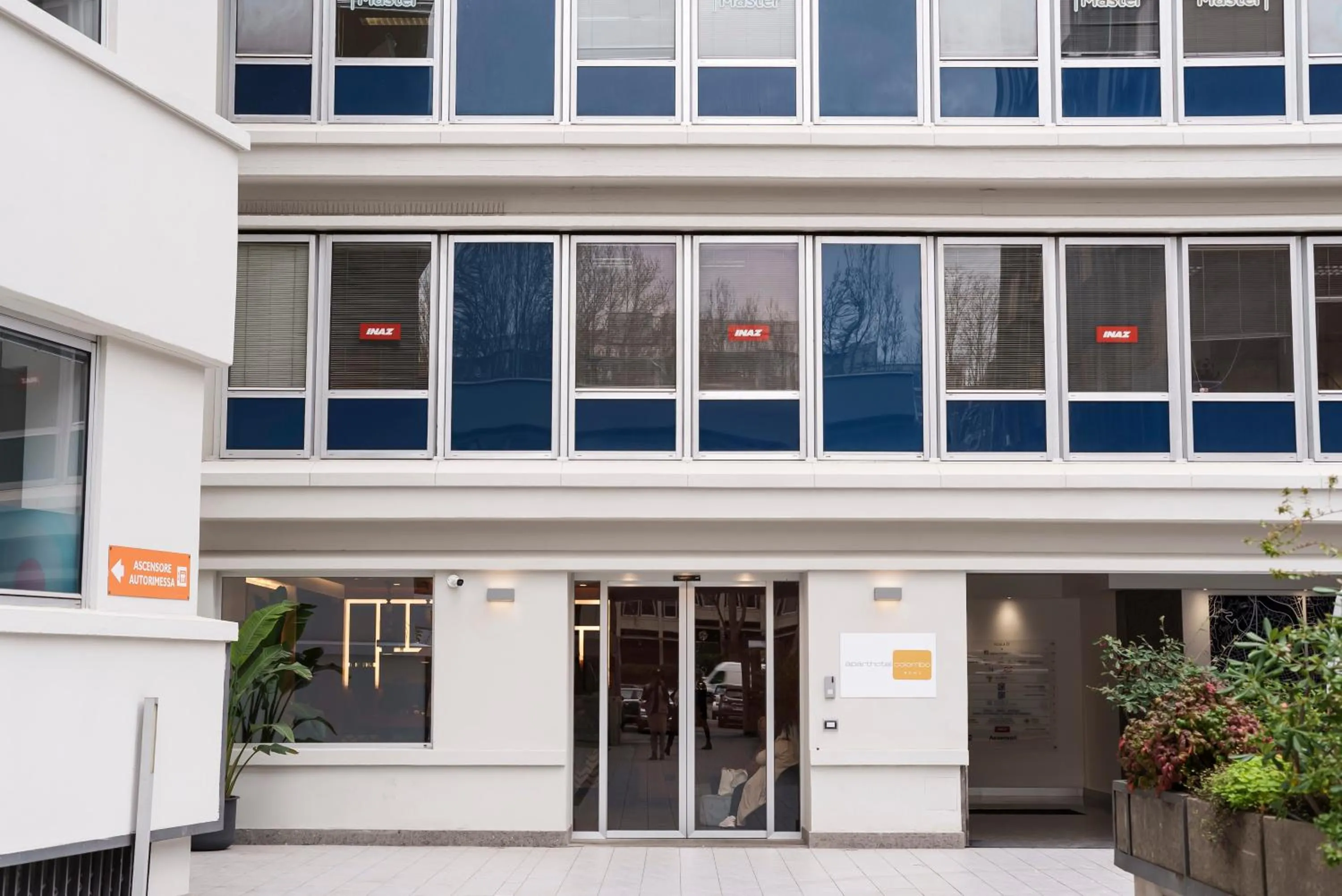 Property building in Aparthotel Colombo Roma