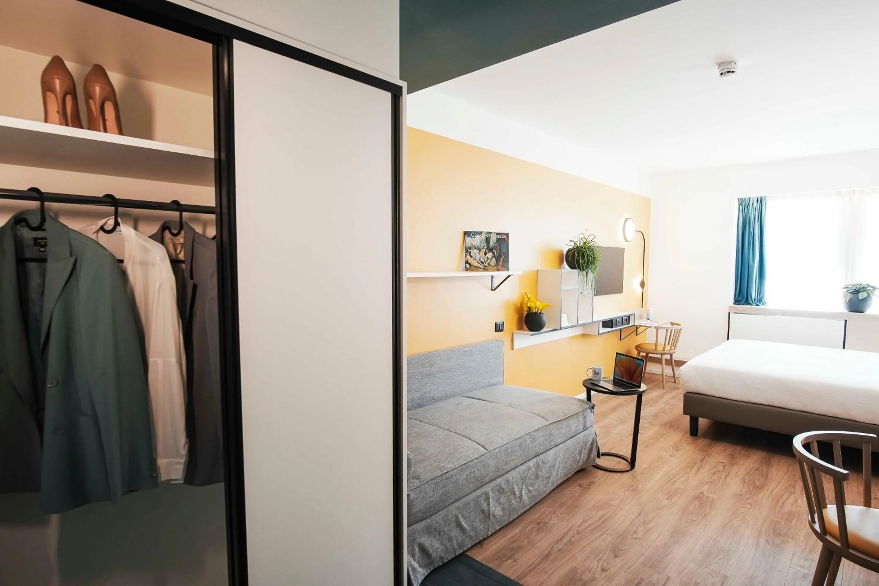 Bed in Aparthotel Colombo Roma