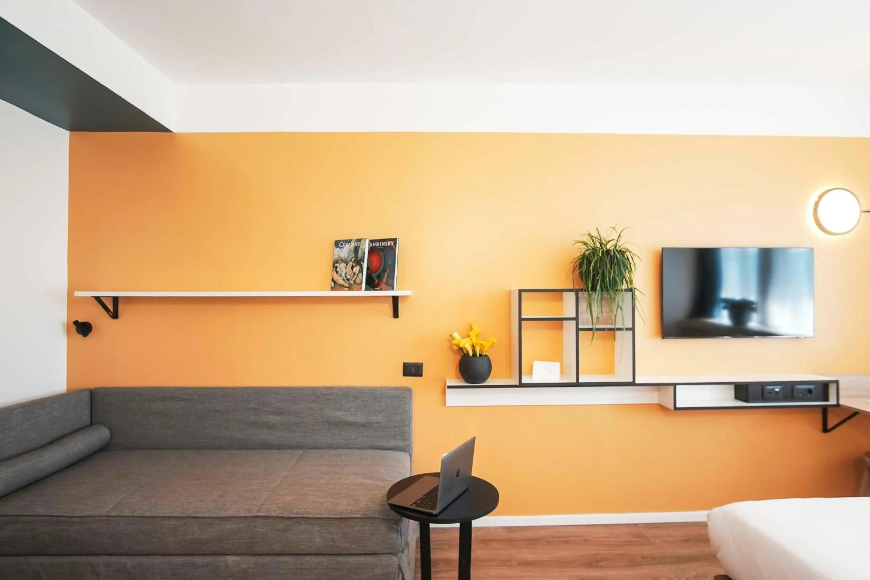 Bedroom in Aparthotel Colombo Roma