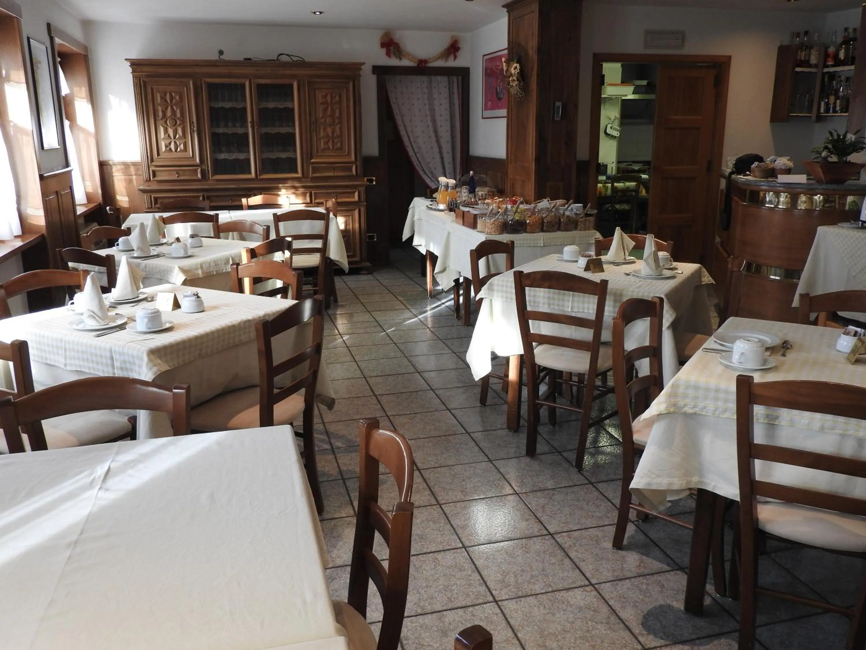 Restaurant/places to eat in Hotel Le Clocher