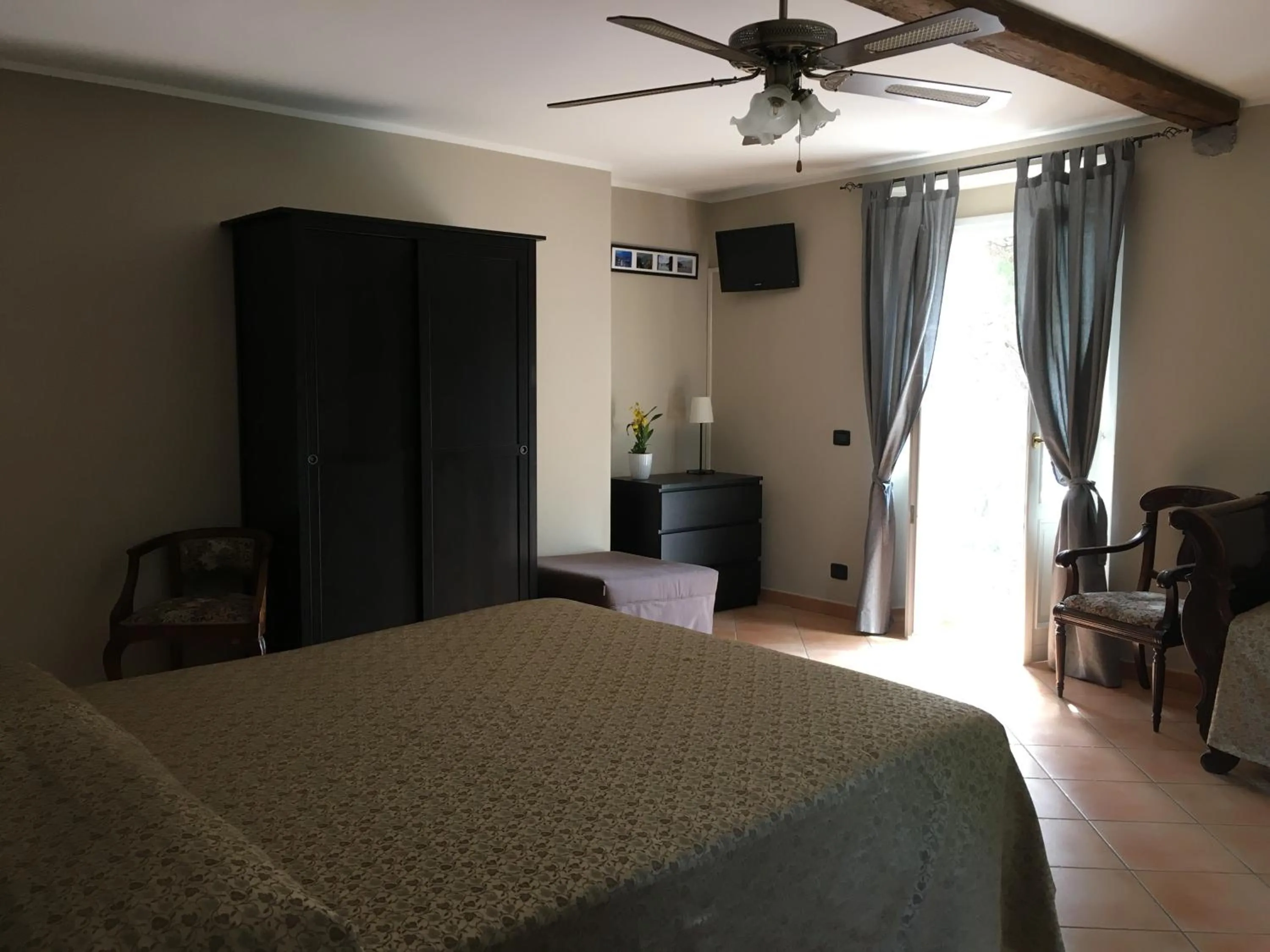 Photo of the whole room, Bed in Locanda La Pergola
