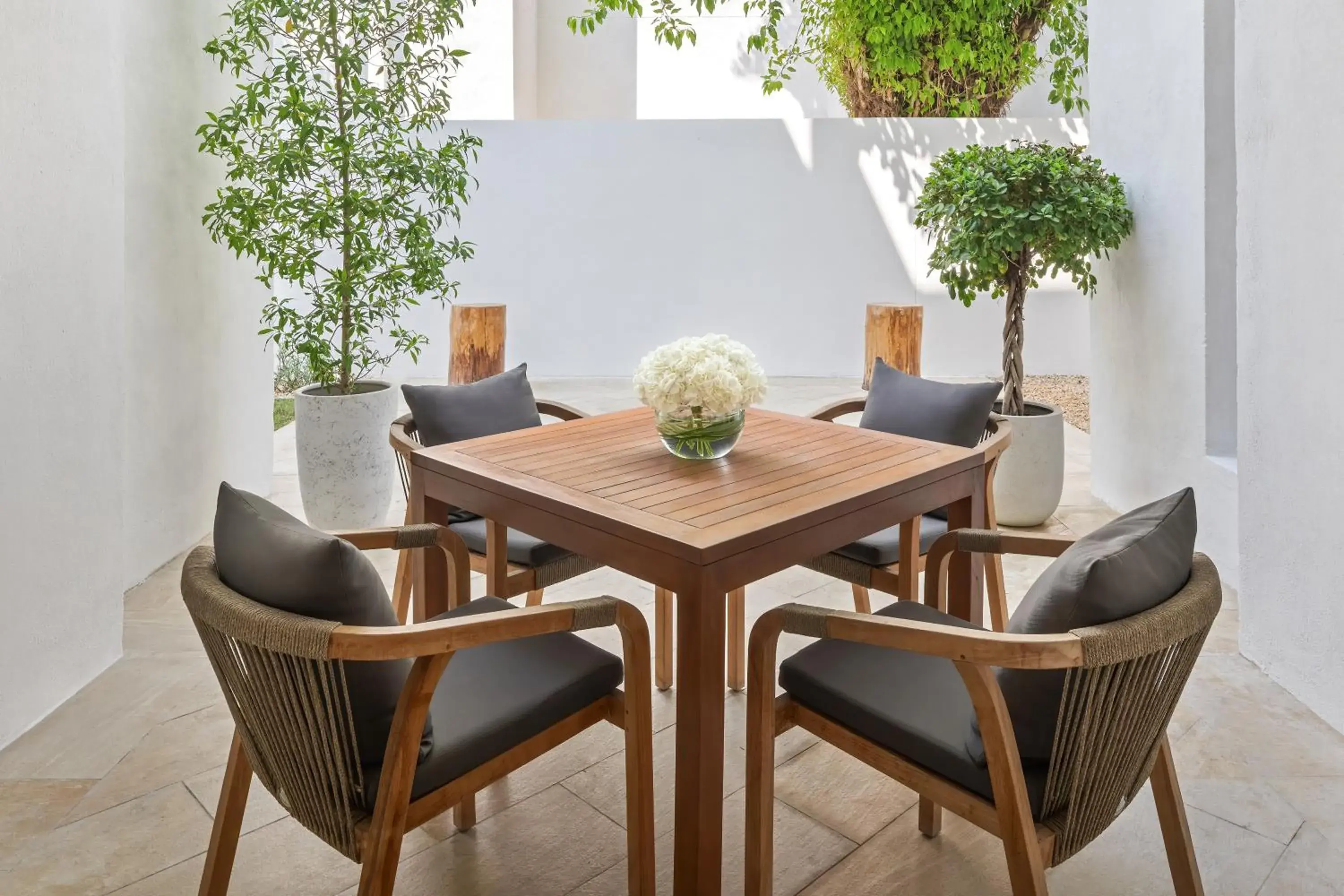 4 Bedroom Elara Villa with Private Pool in Elara & Golf Villas - curated by Park Hyatt Dubai 4 Bedroom Elara Villa with Private Pool in Elara & Golf Villas - curated by Park Hyatt Dubai