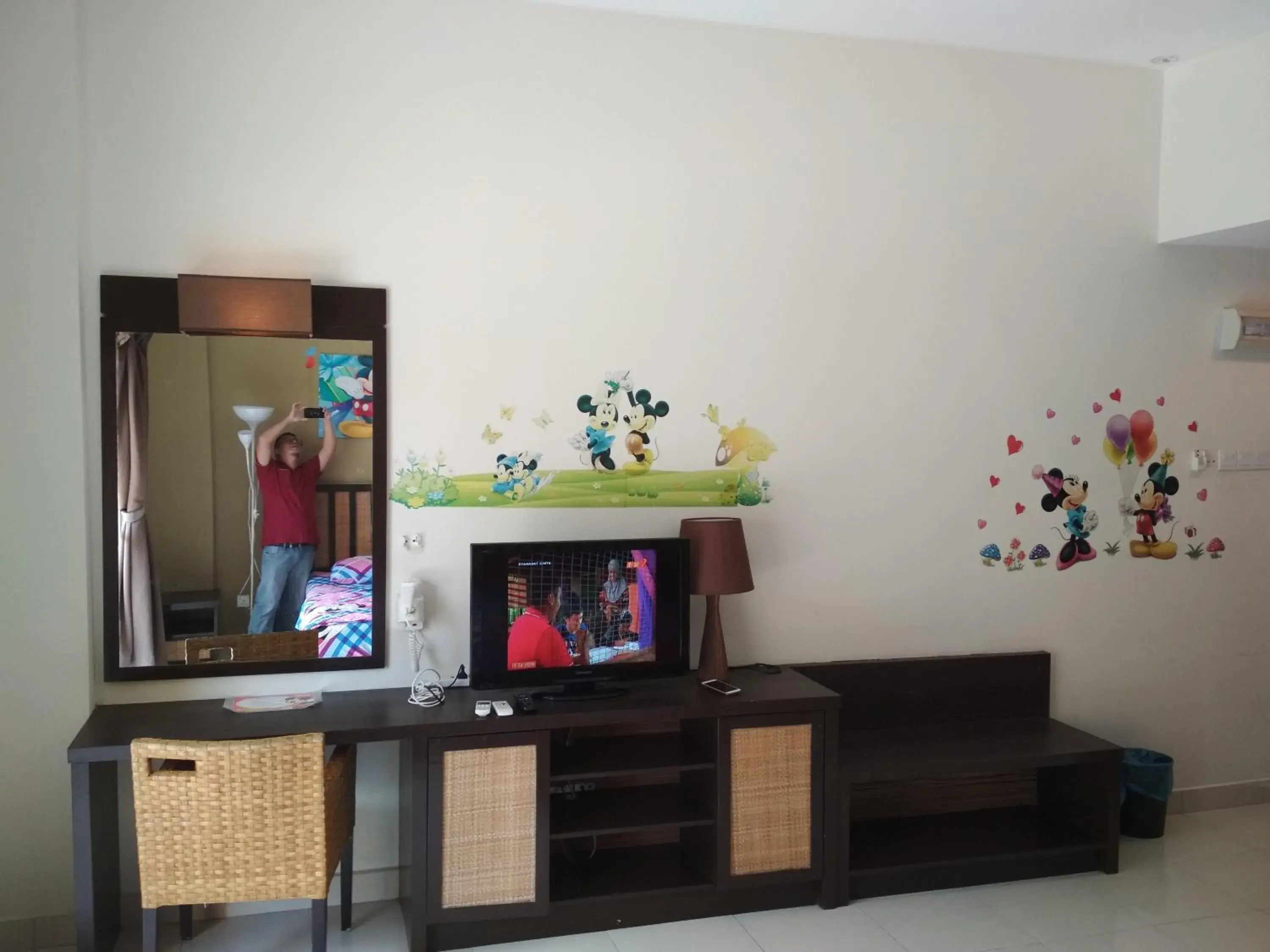 Double or Twin Room with Balcony in Gold Coast Morib Mickey House Double or Twin Room with Balcony in Gold Coast Morib Mickey House