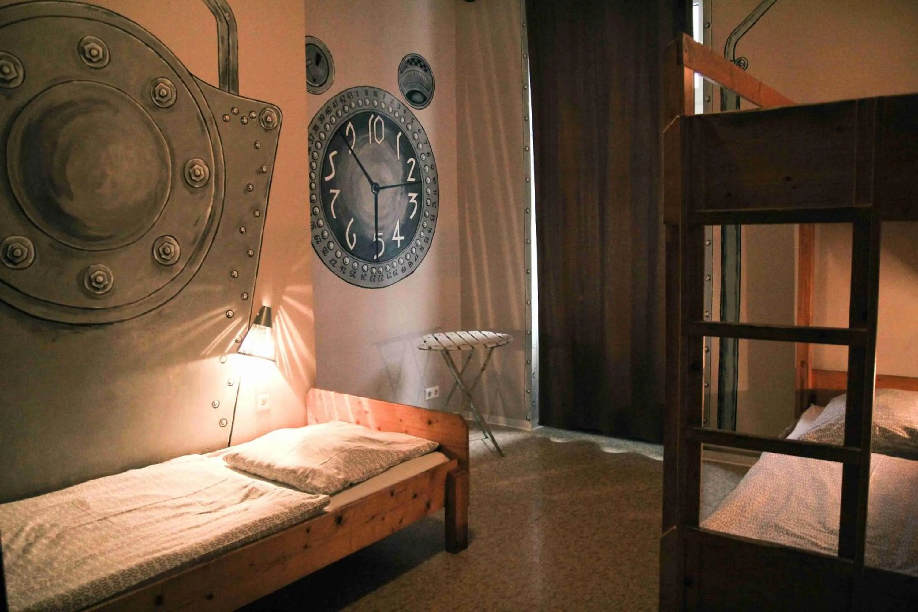 Photo of the whole room, Bed in Sunflower Hostel Berlin