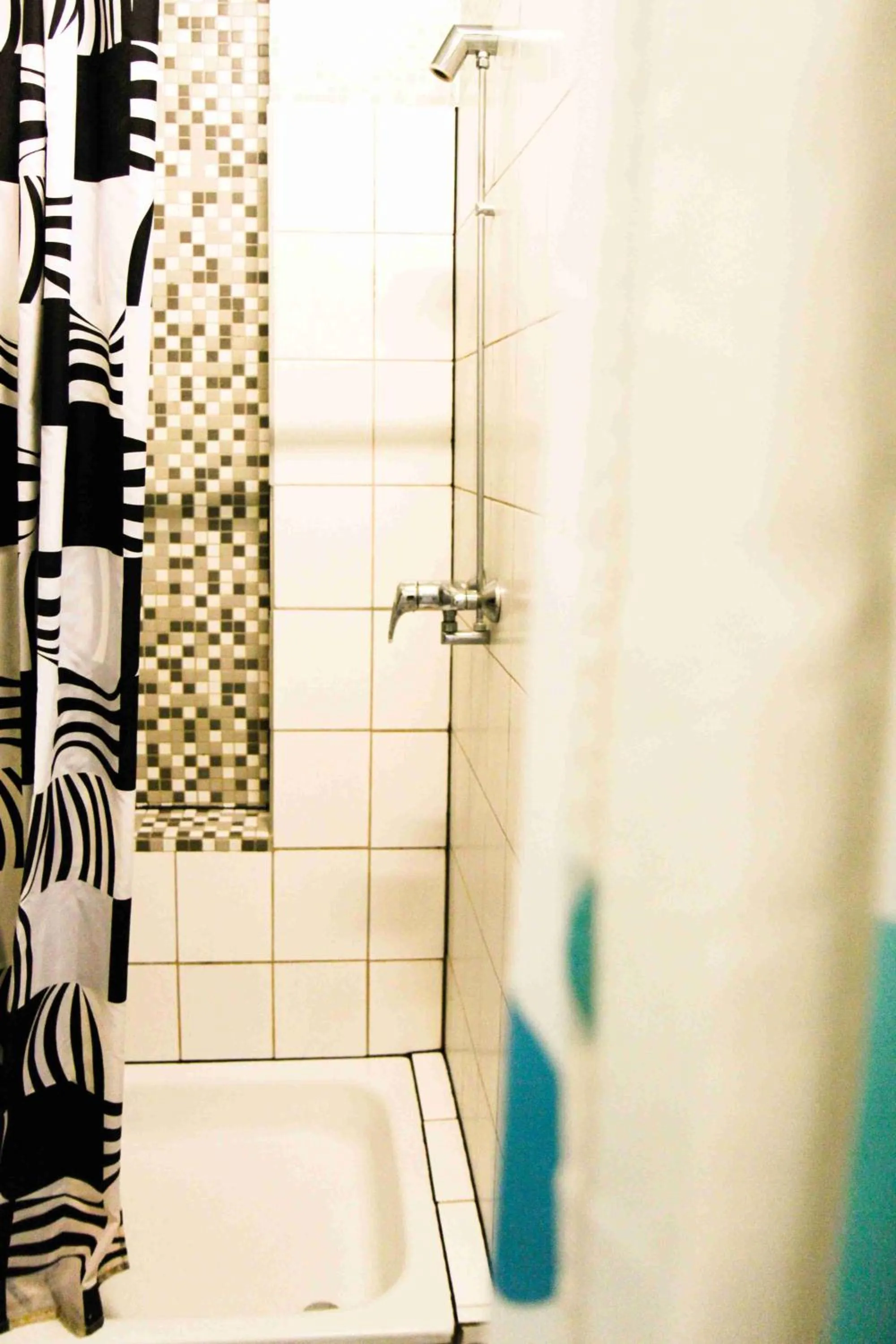 Shower in Sunflower Hostel Berlin