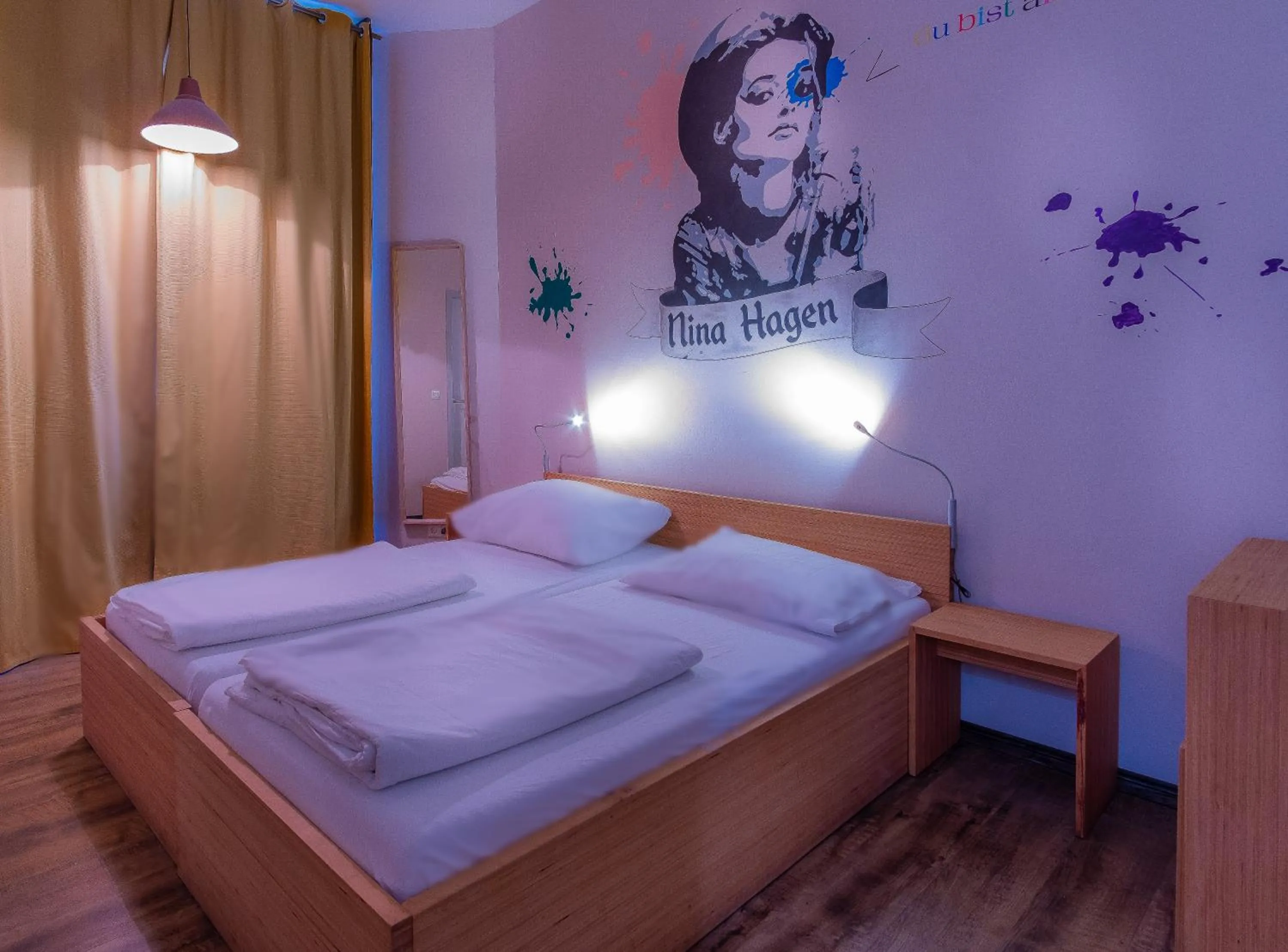 Photo of the whole room, Bed in Sunflower Hostel Berlin