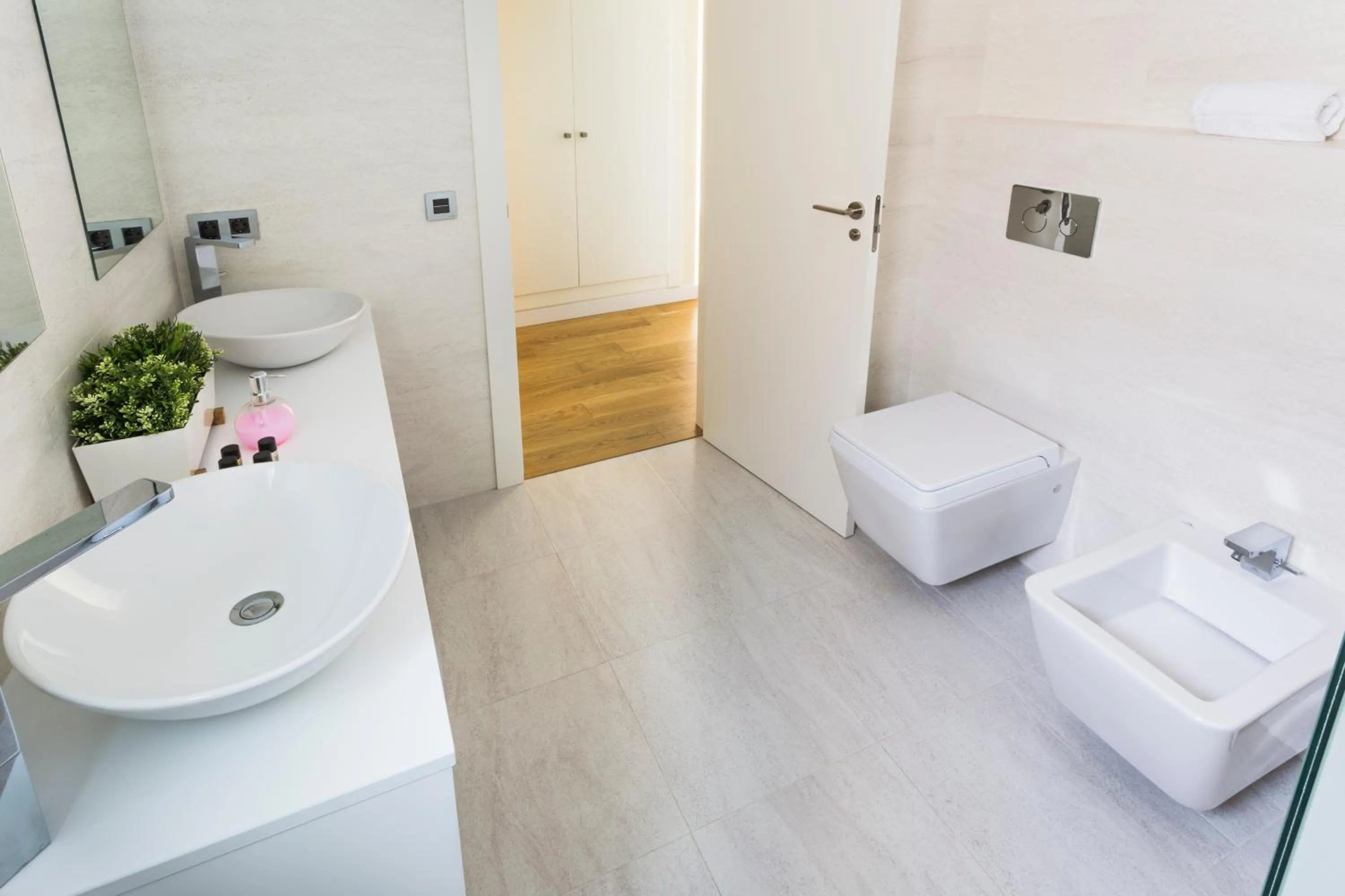 Bathroom in HQ Rooms Apartments San Vicente