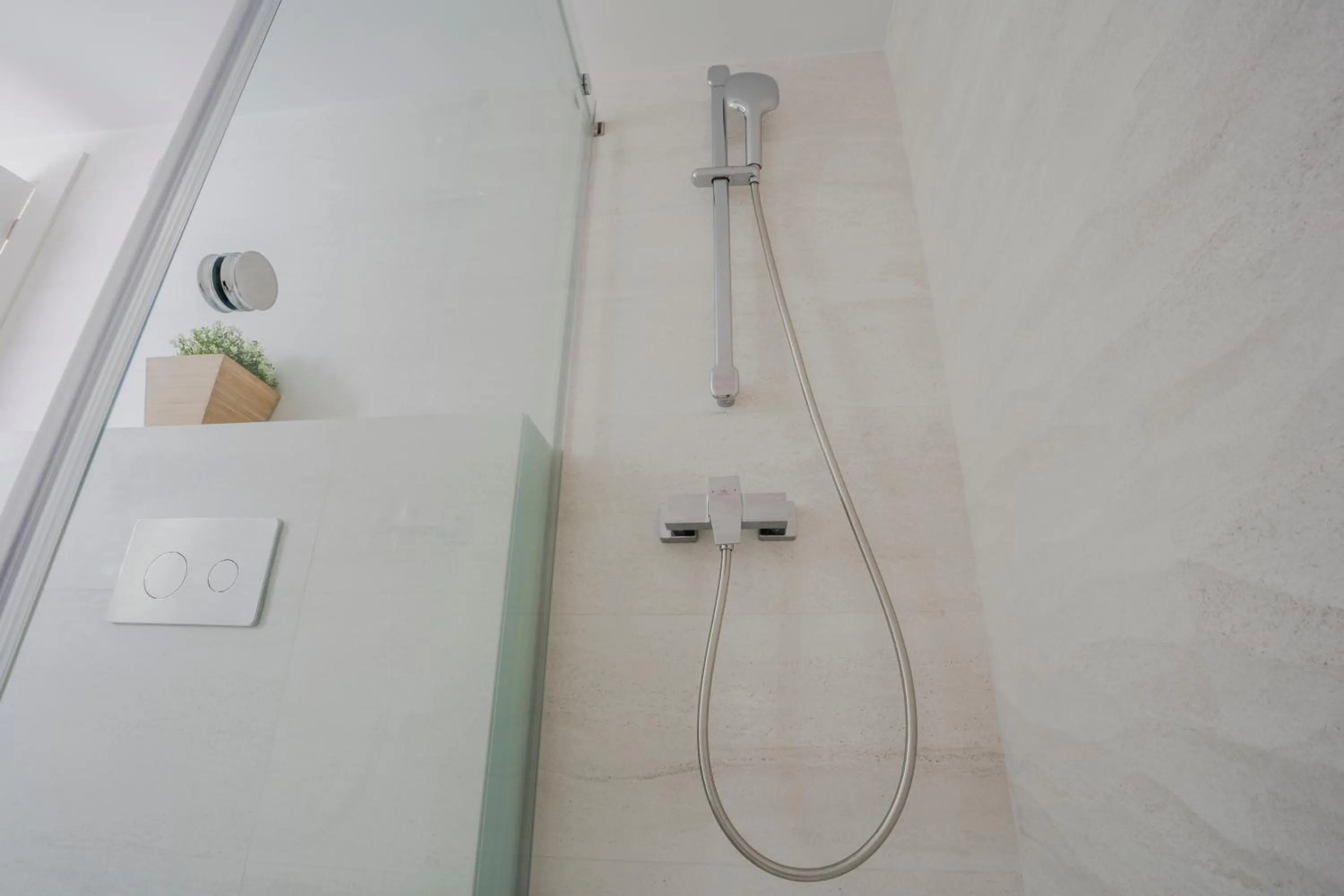 Bathroom in HQ Rooms Apartments San Vicente