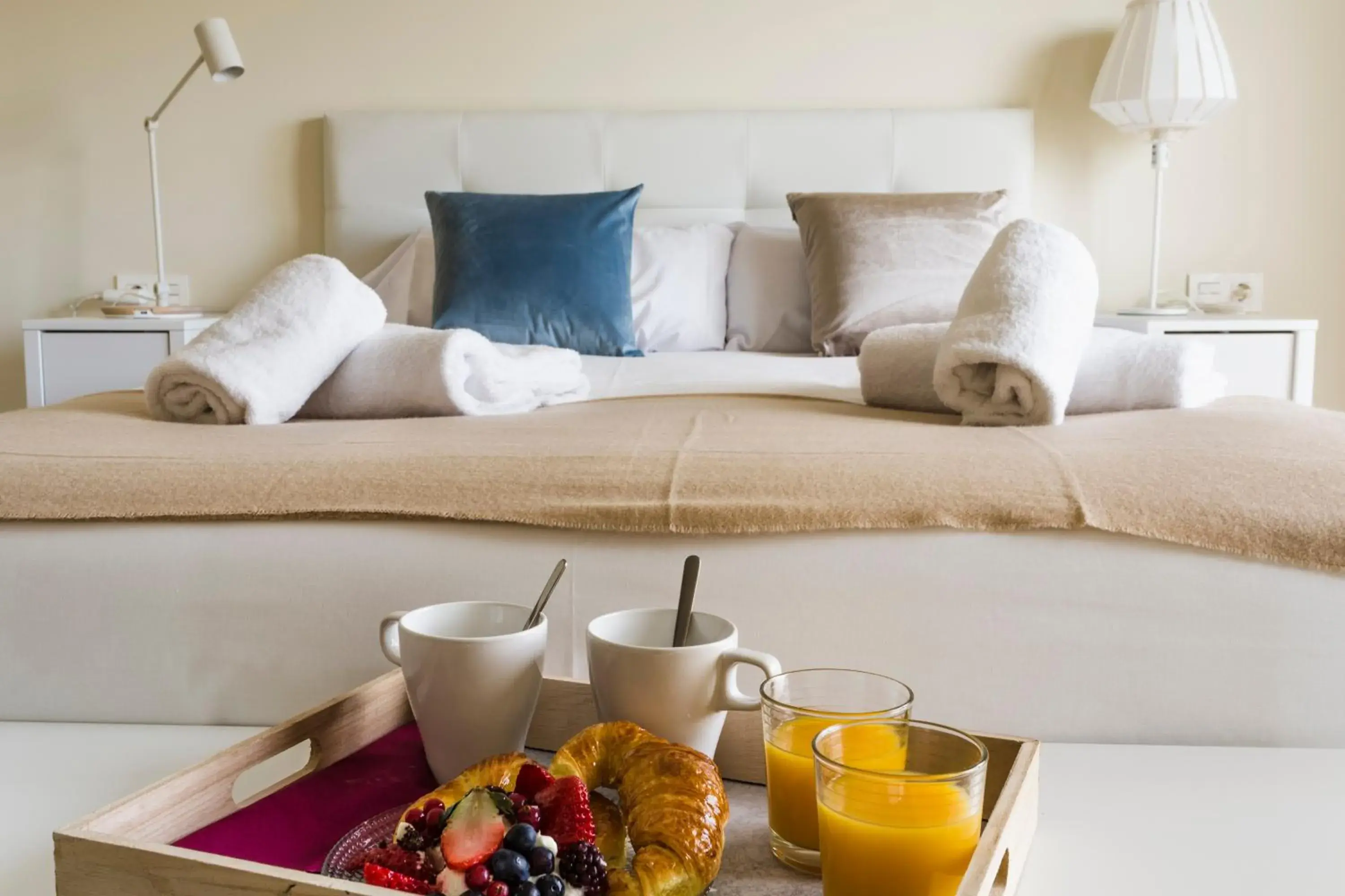 Bed in HQ Rooms Apartments San Vicente Bed in HQ Rooms Apartments San Vicente