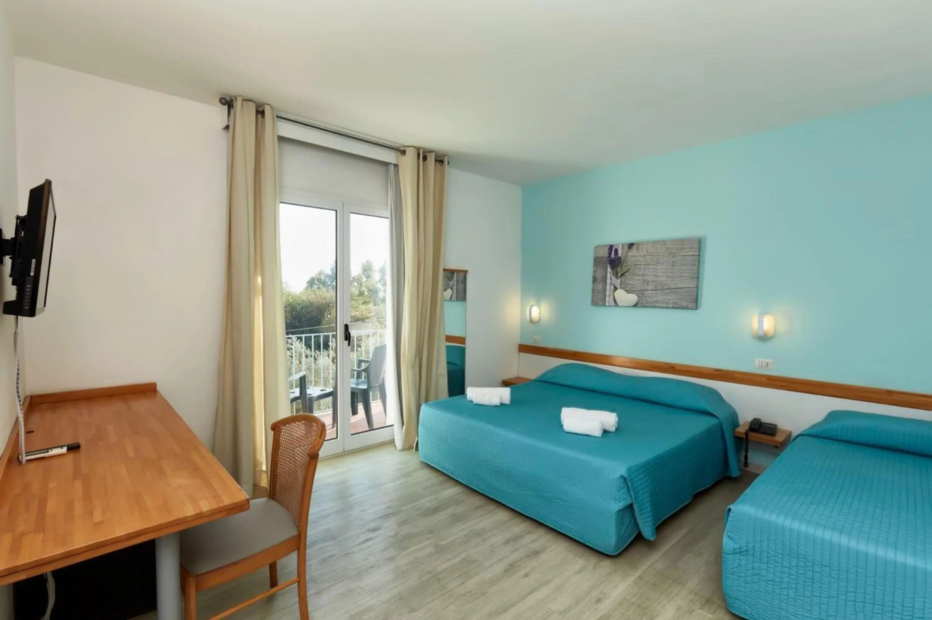 Bedroom, Bed in I Giardini di Athena- Athena Resort