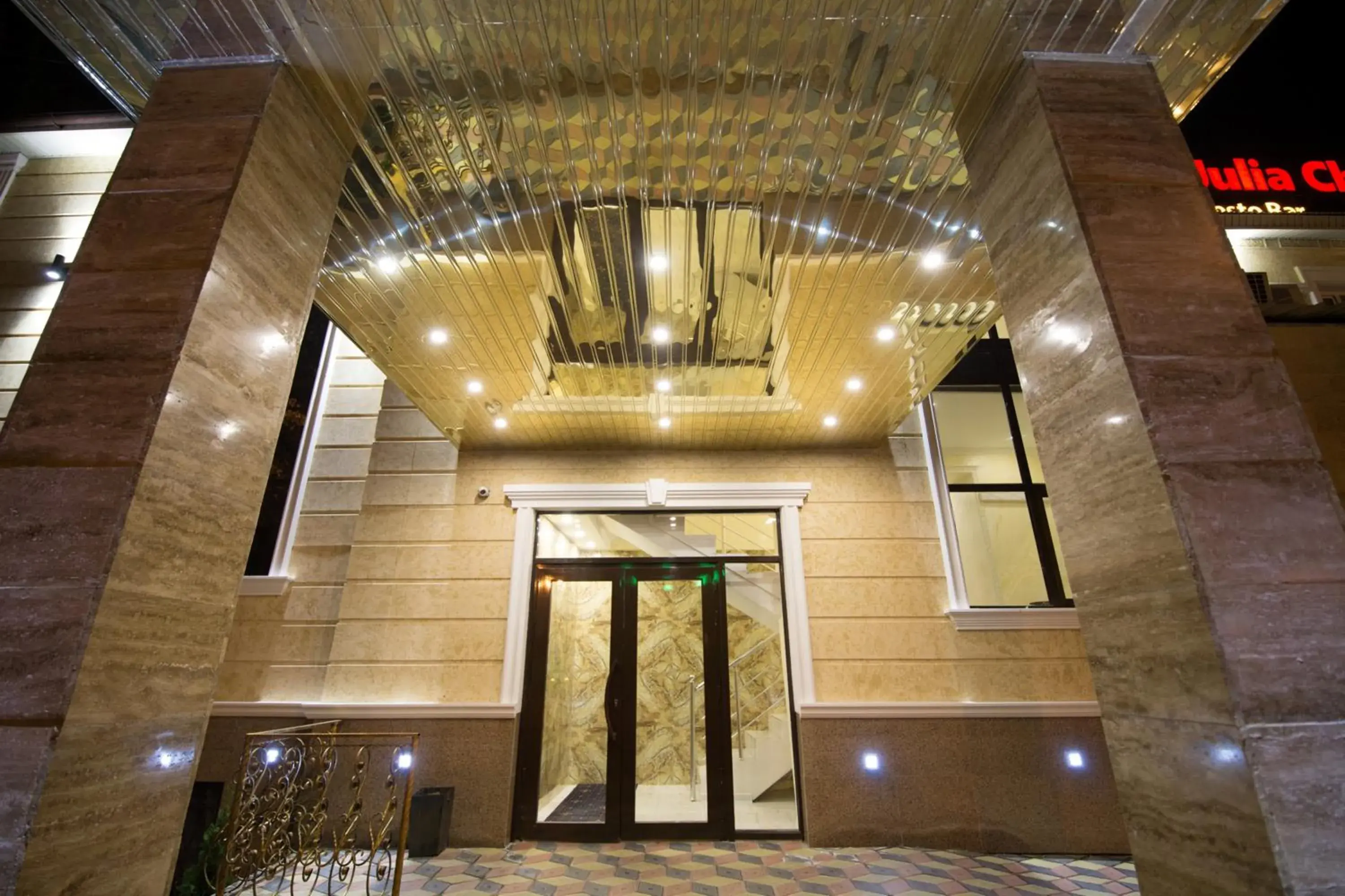 Facade/entrance in Renion Zyliha Hotel Facade/entrance in Renion Zyliha Hotel