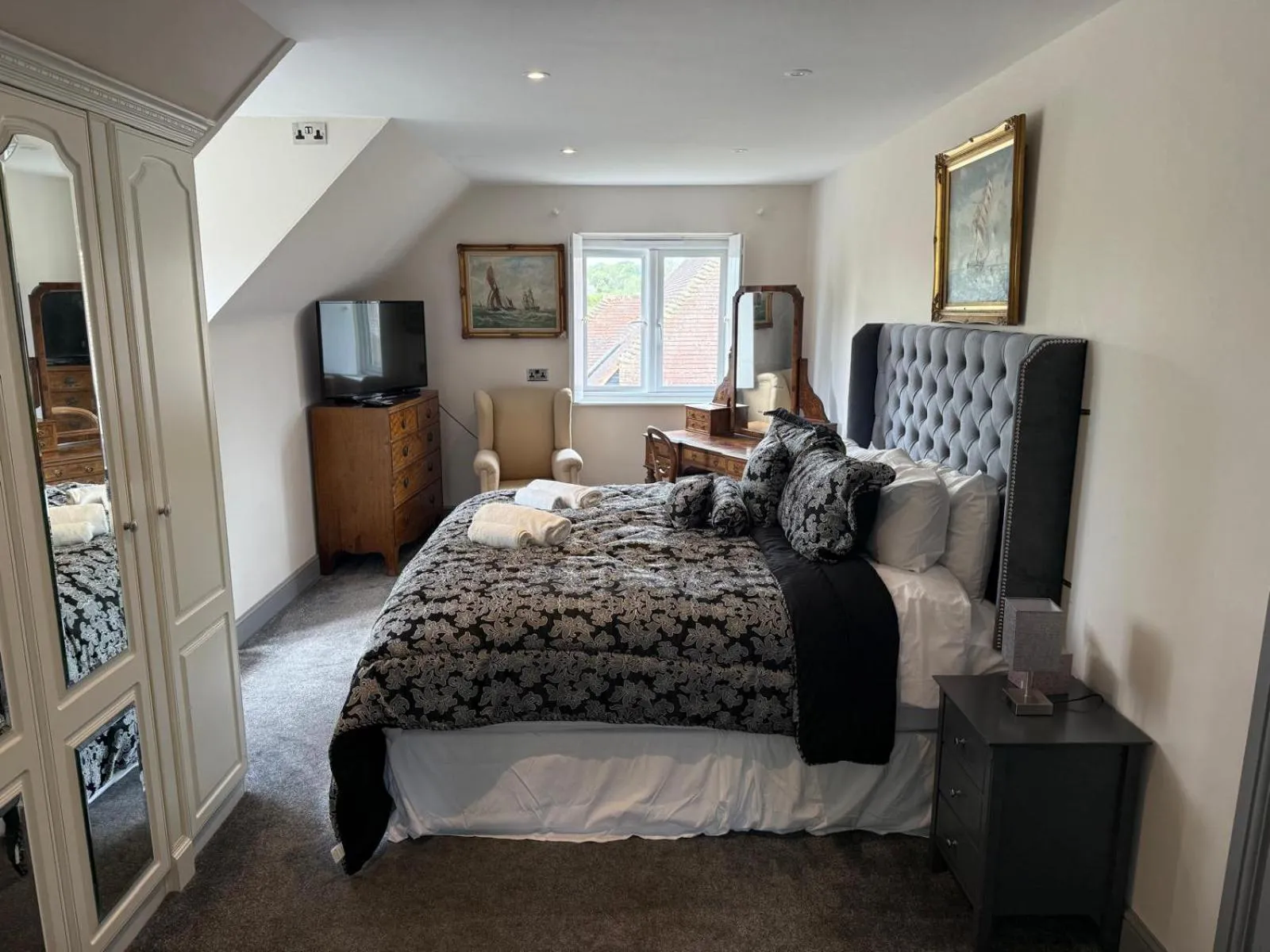 Bed in Winchelsea Lodge