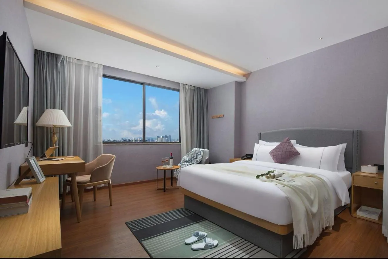 Bedroom, Bed in Guangzhou Mustin Hotel