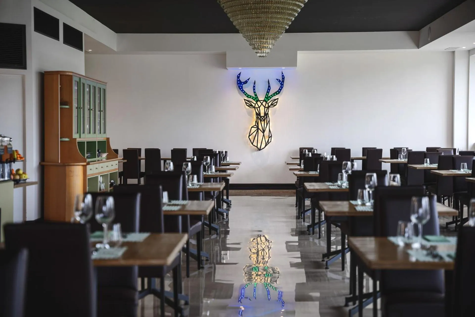 Restaurant/places to eat in 5Miglia Hotel & Spa