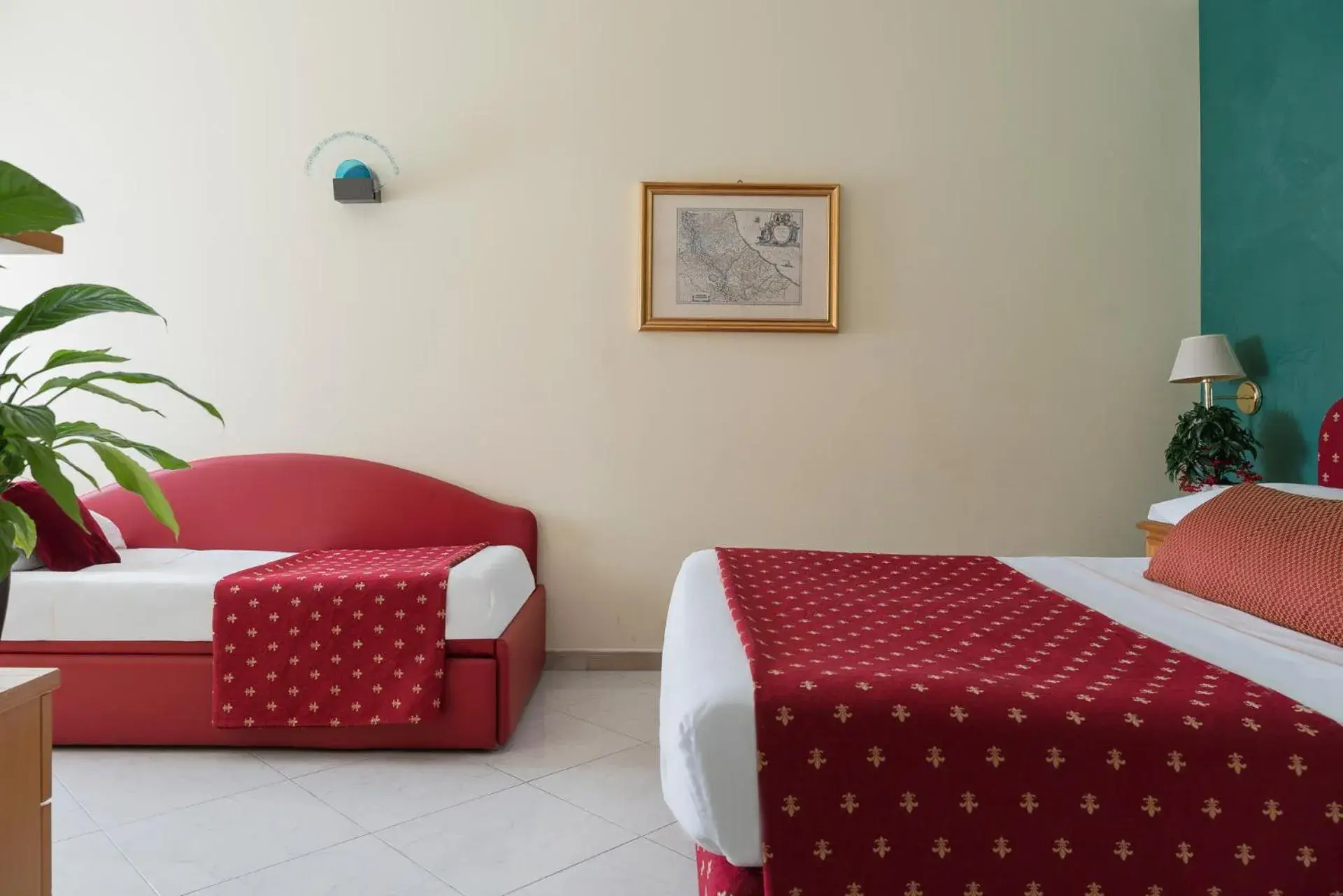 Quadruple Room in 5Miglia Hotel & Spa Quadruple Room in 5Miglia Hotel & Spa