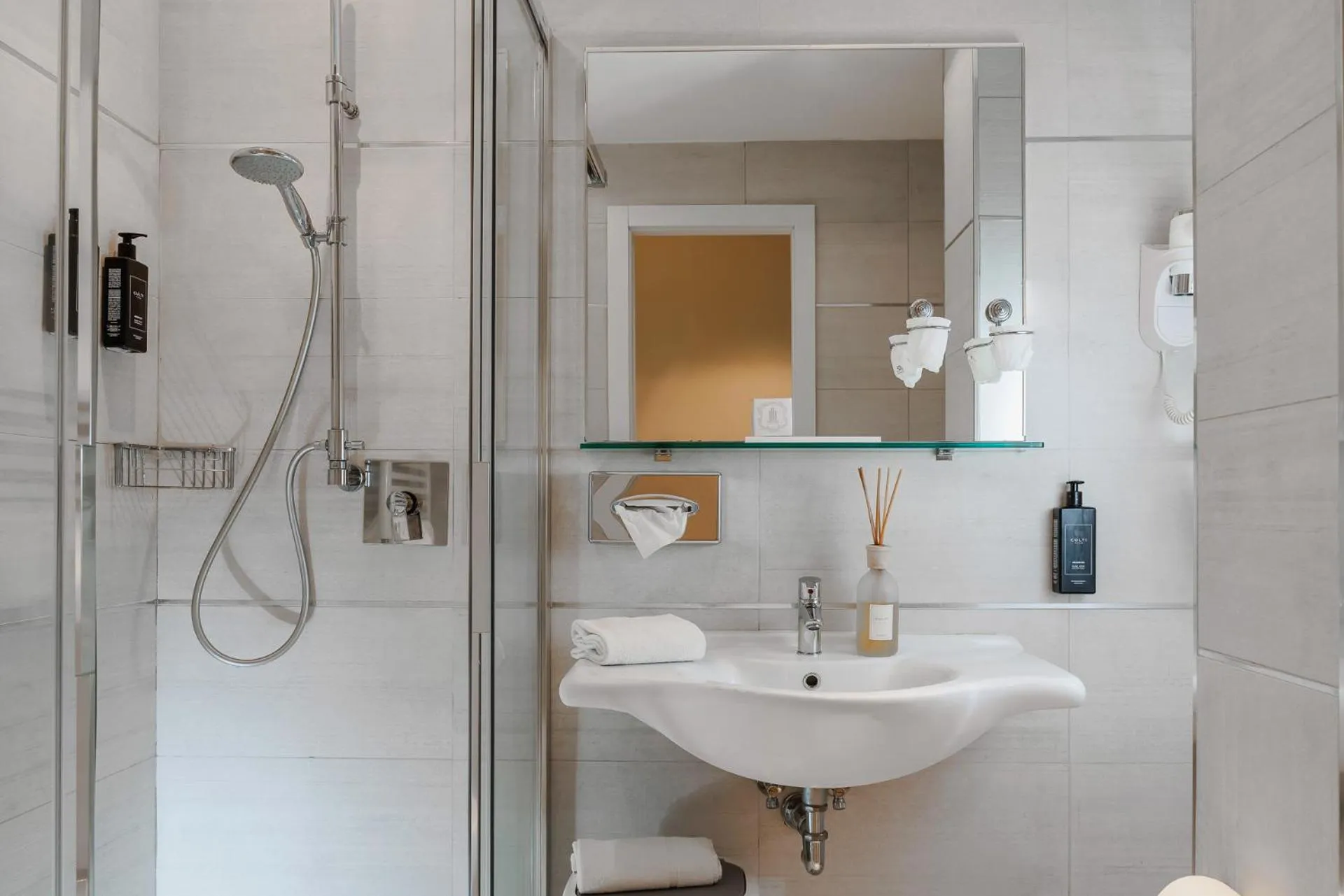 Bathroom in Europa Grand Hotel