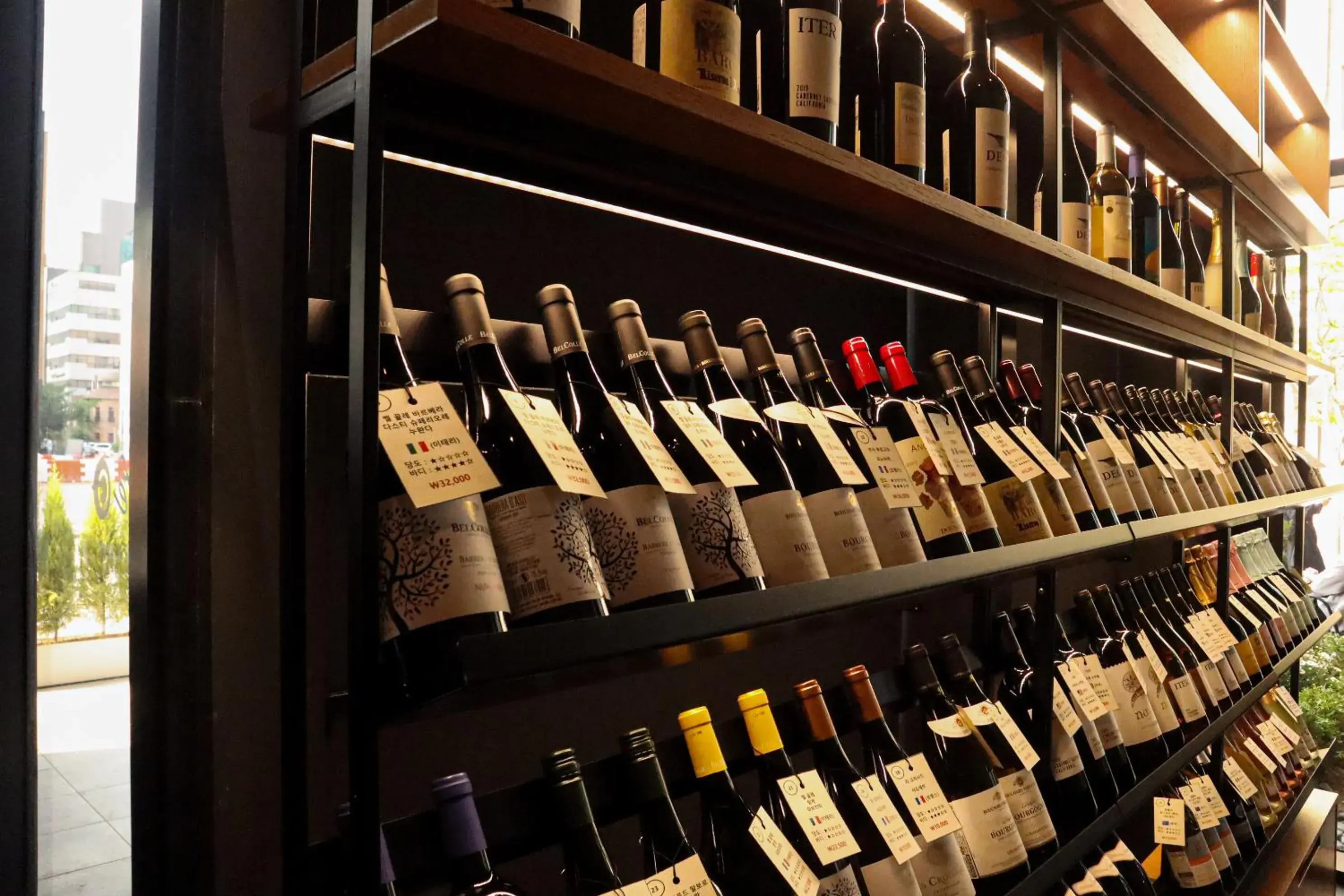 Food and drinks in GLAD Gangnam COEX Center Food and drinks in GLAD Gangnam COEX Center