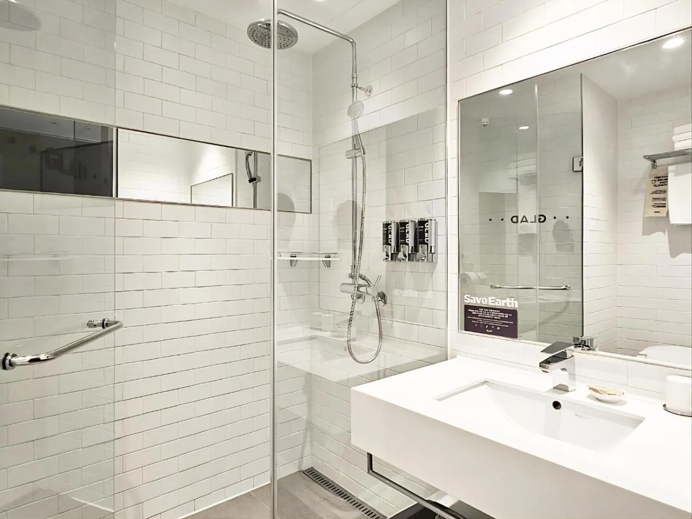 Bathroom in GLAD Gangnam COEX Center