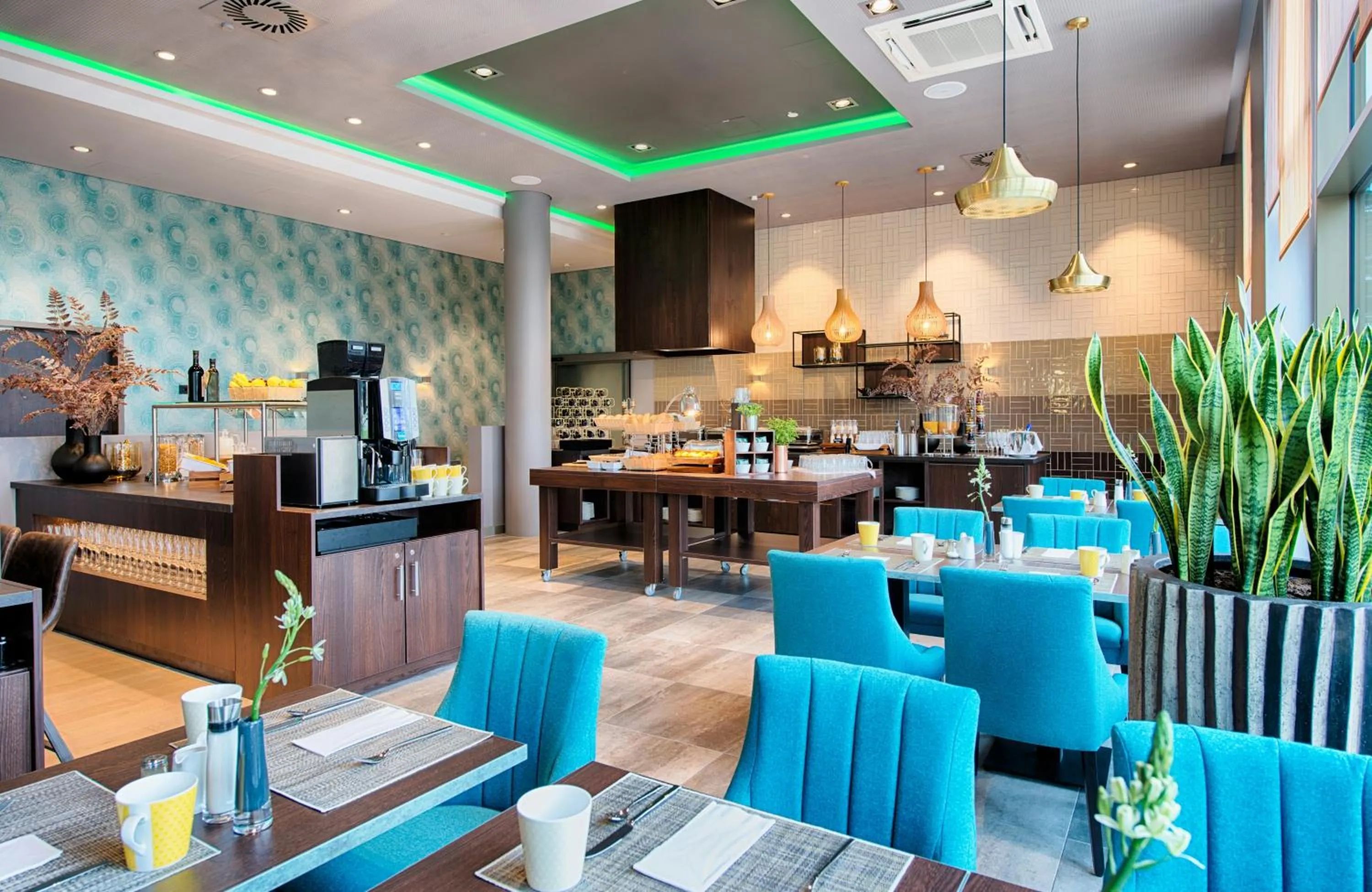 Breakfast in Leonardo Royal Hotel Ulm