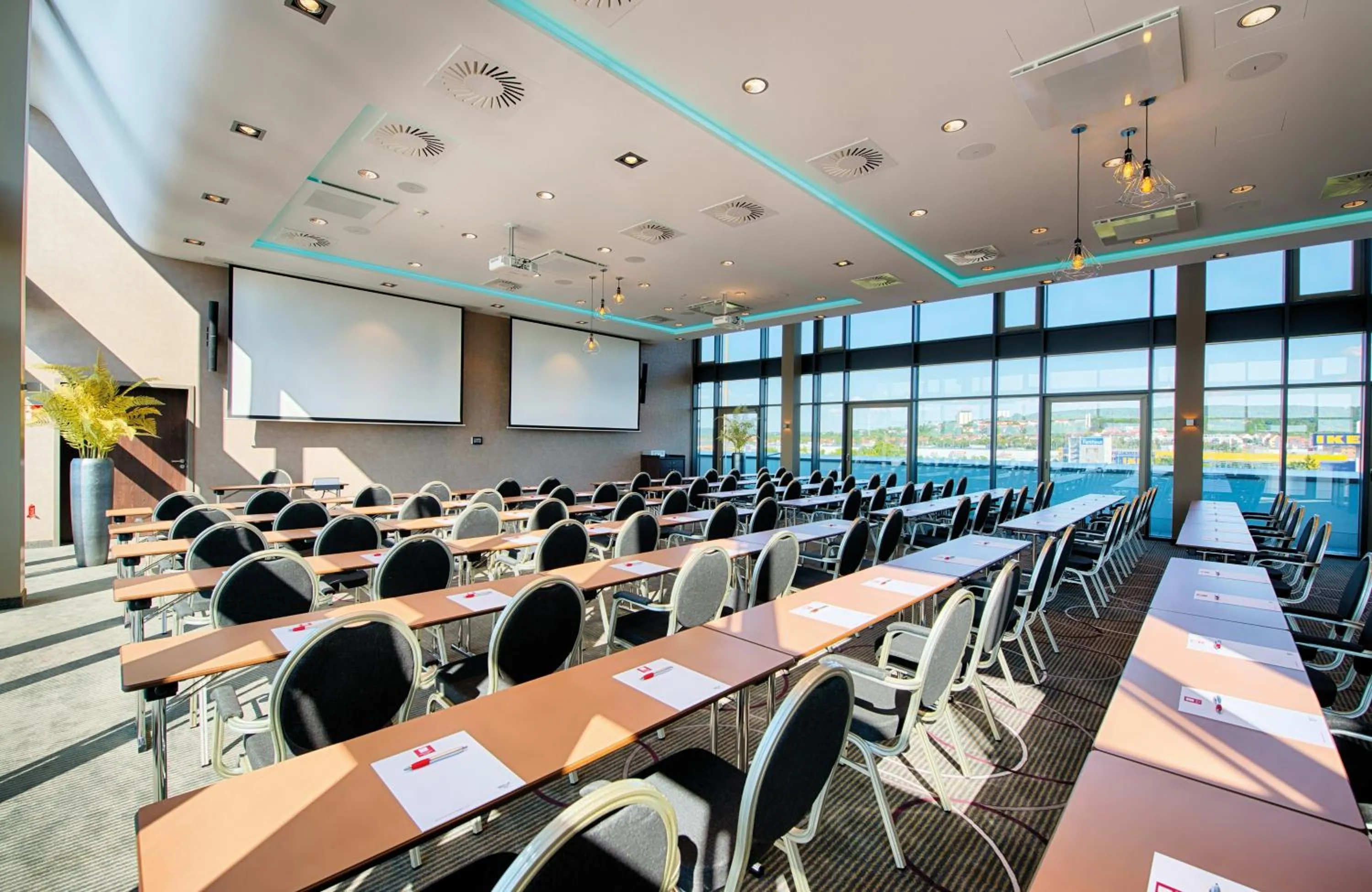 Meeting/conference room in Leonardo Royal Hotel Ulm