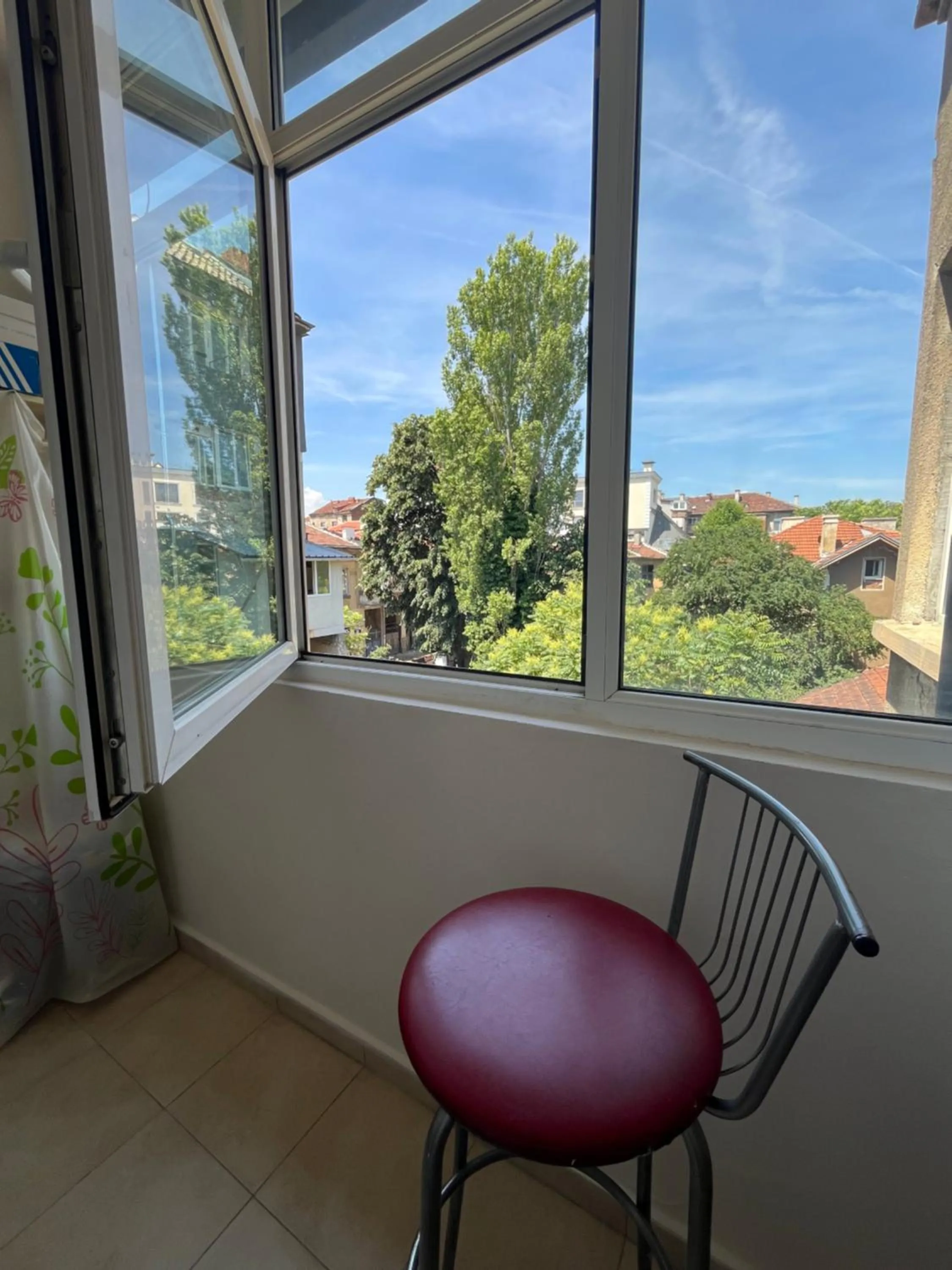 Elegance on a Budget - Rooms for Rent in Sofia Center