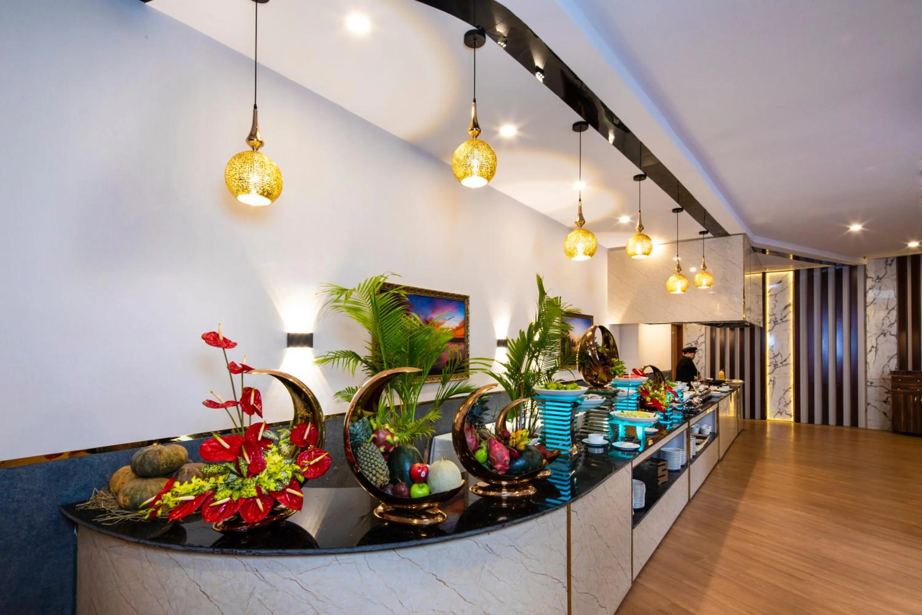 Restaurant/places to eat in Ladalat Hotel