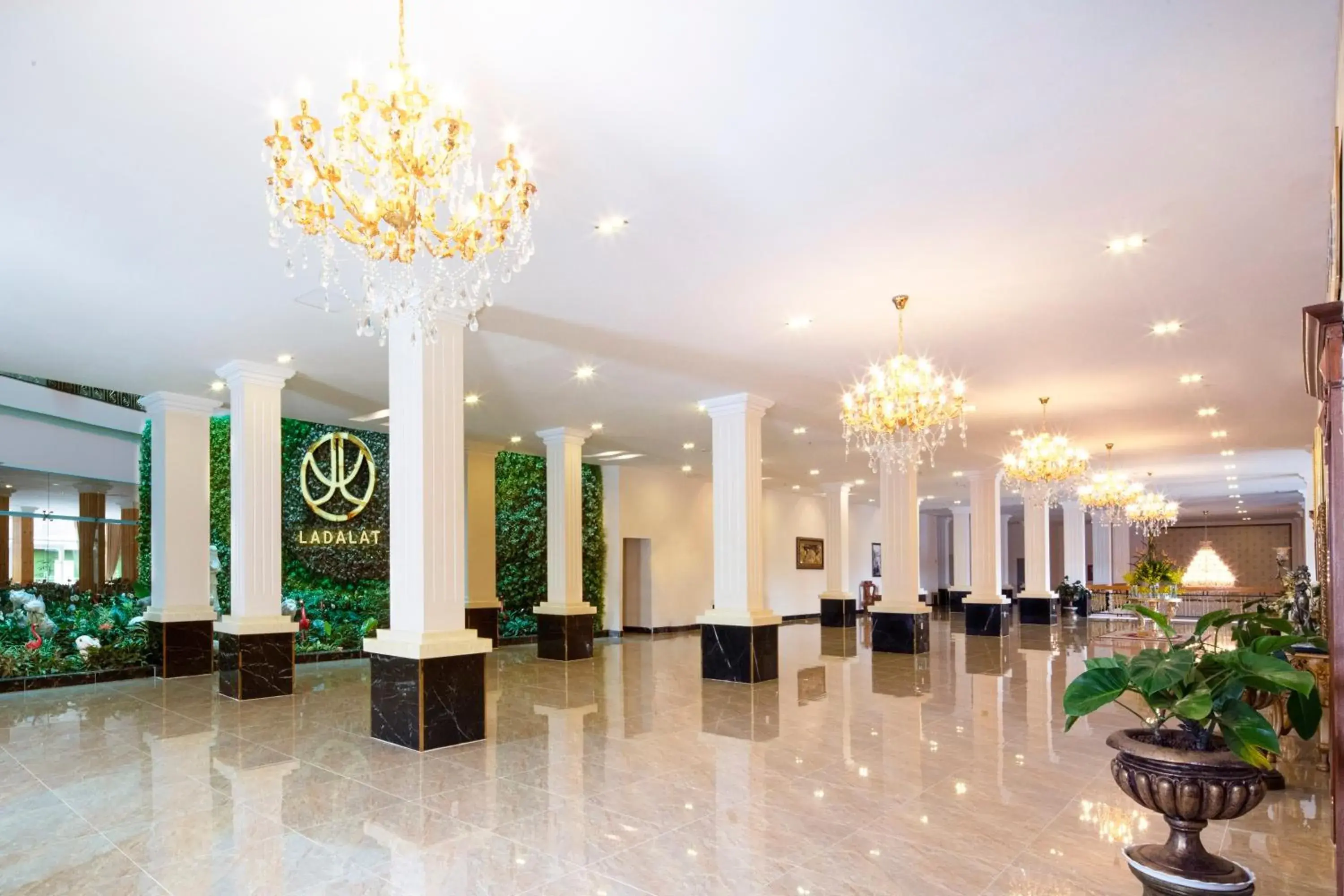 Lobby or reception in Ladalat Hotel Lobby or reception in Ladalat Hotel
