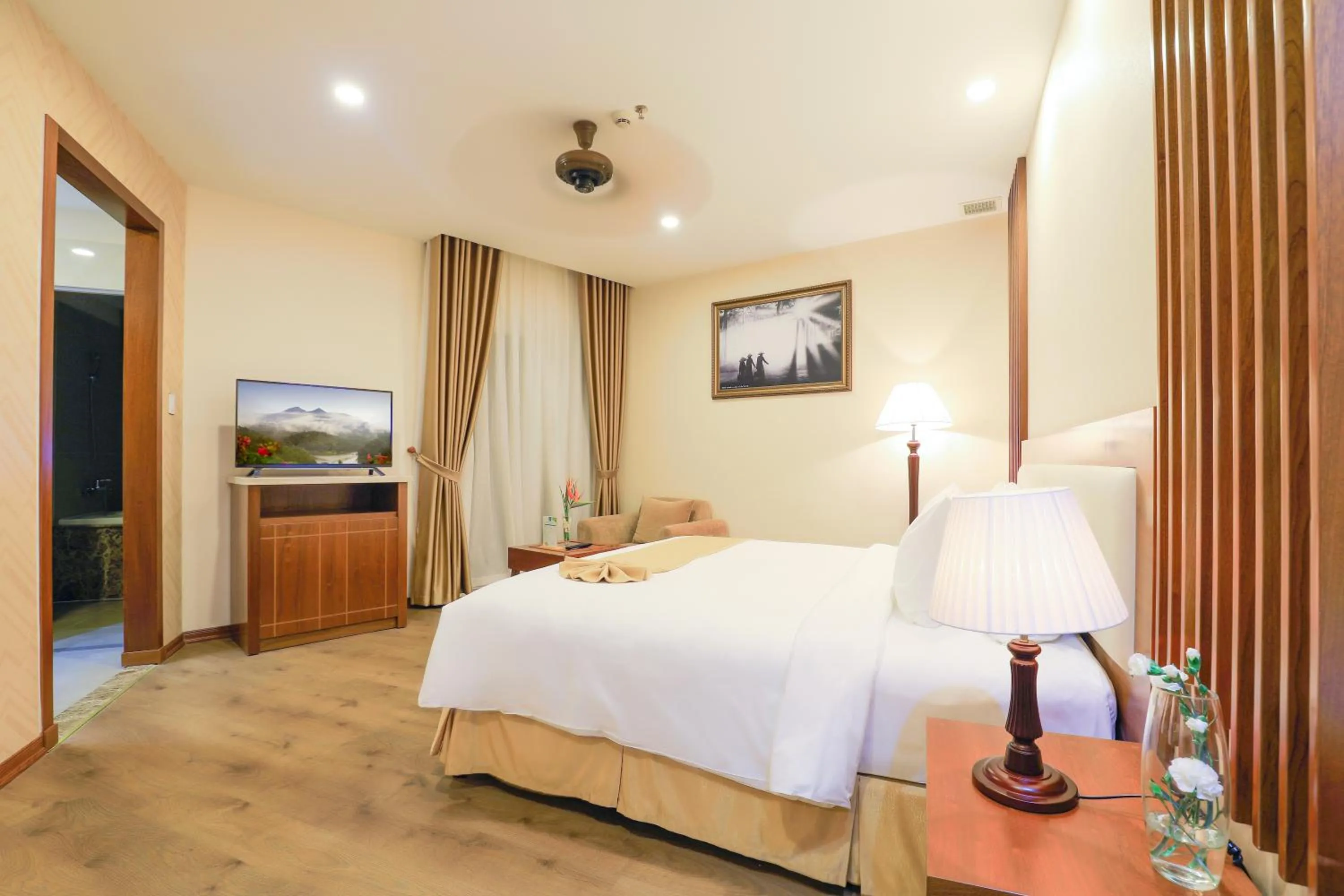 Bed in Ladalat Hotel