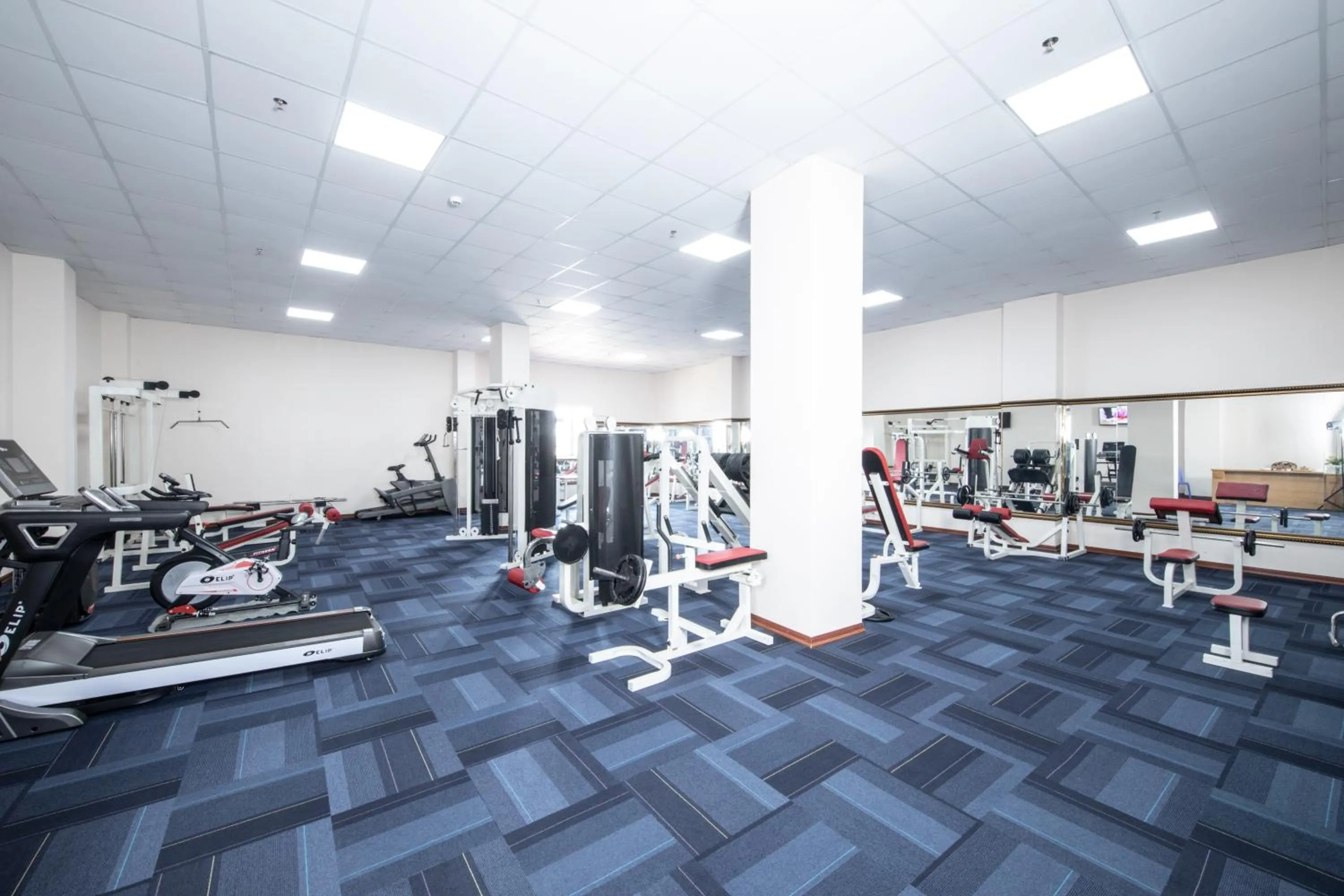 Fitness centre/facilities in Ladalat Hotel