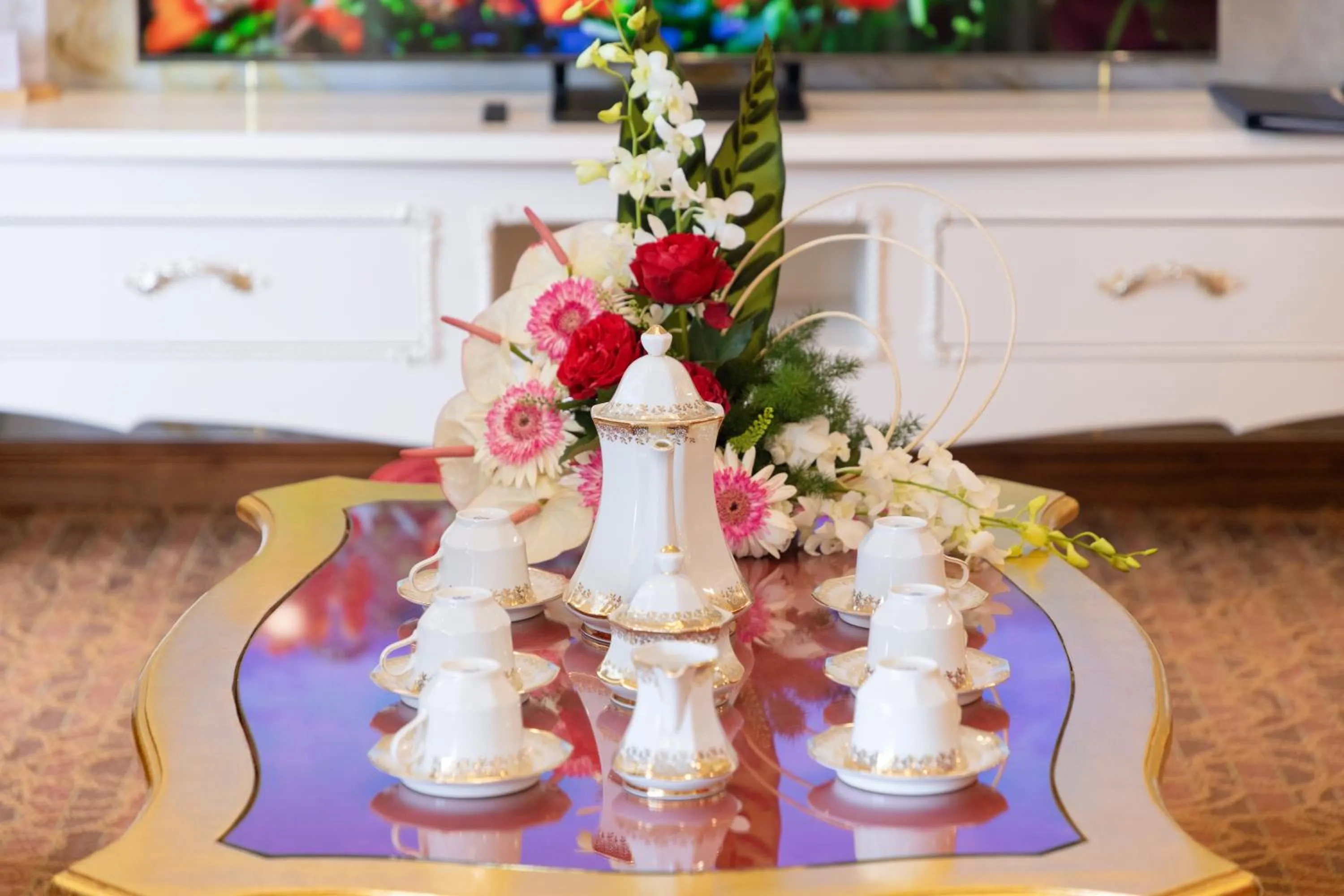 Food and drinks in Ladalat Hotel