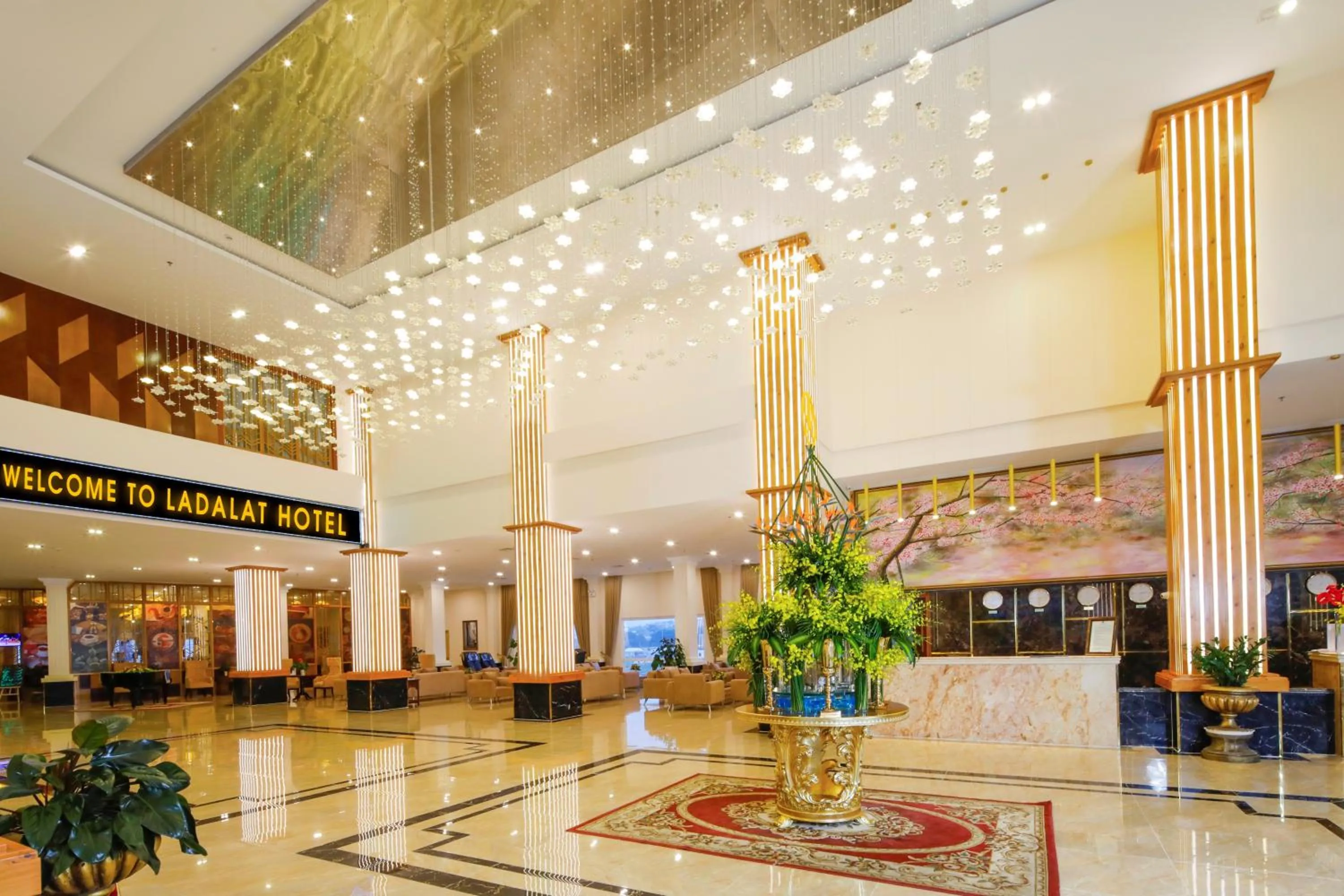 Lobby or reception in Ladalat Hotel