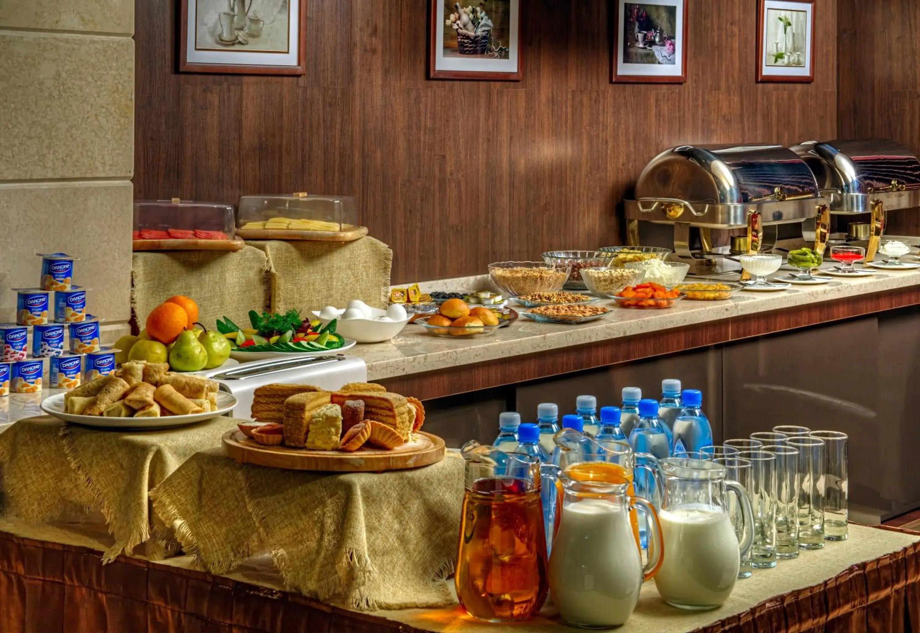 Food in Voyage Hotel Food in Voyage Hotel