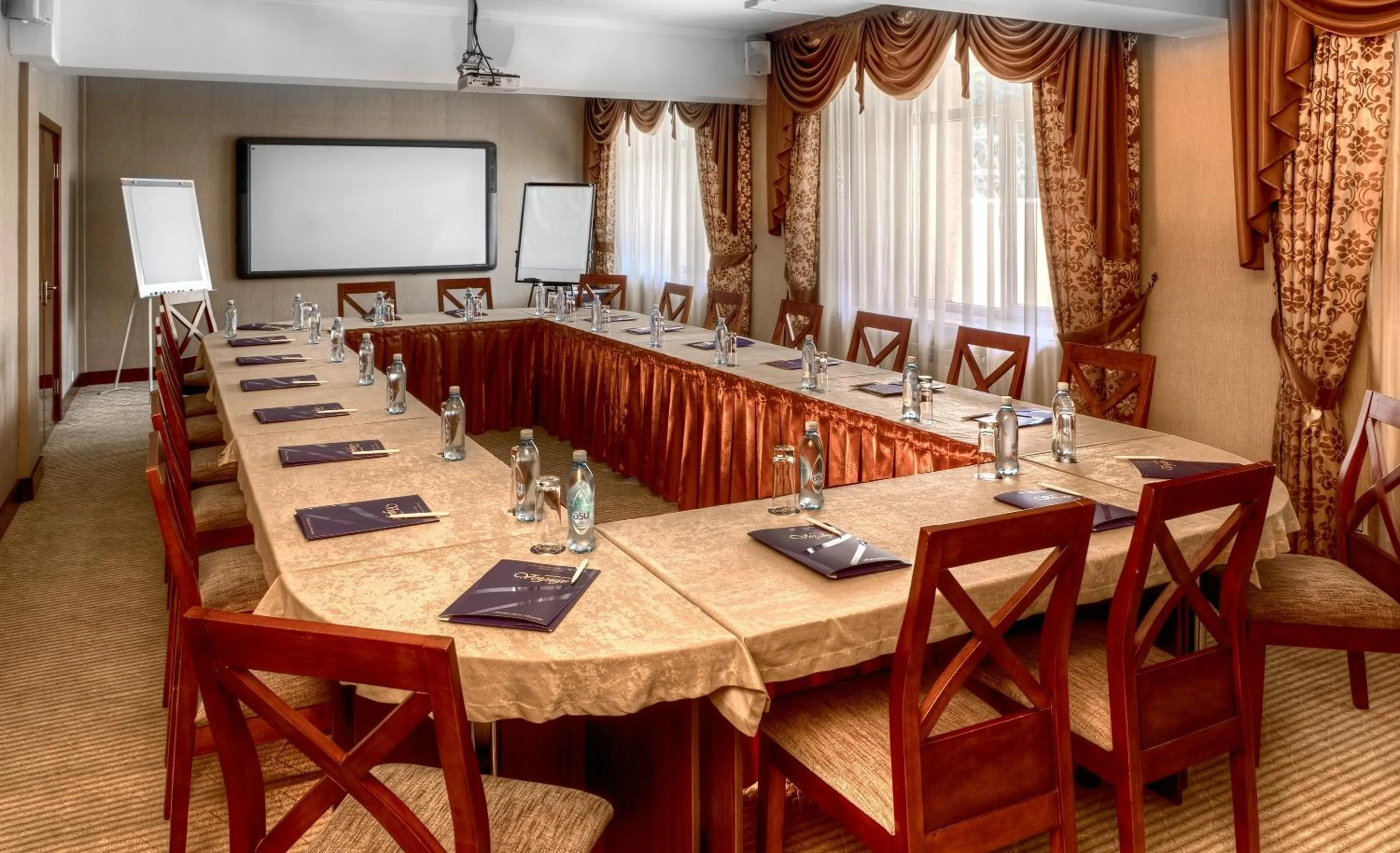 Business facilities in Voyage Hotel