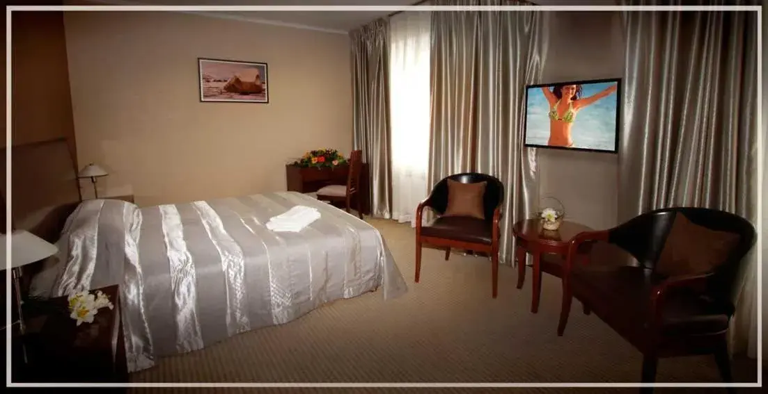 Photo of the whole room, Bed in Voyage Hotel Photo of the whole room, Bed in Voyage Hotel