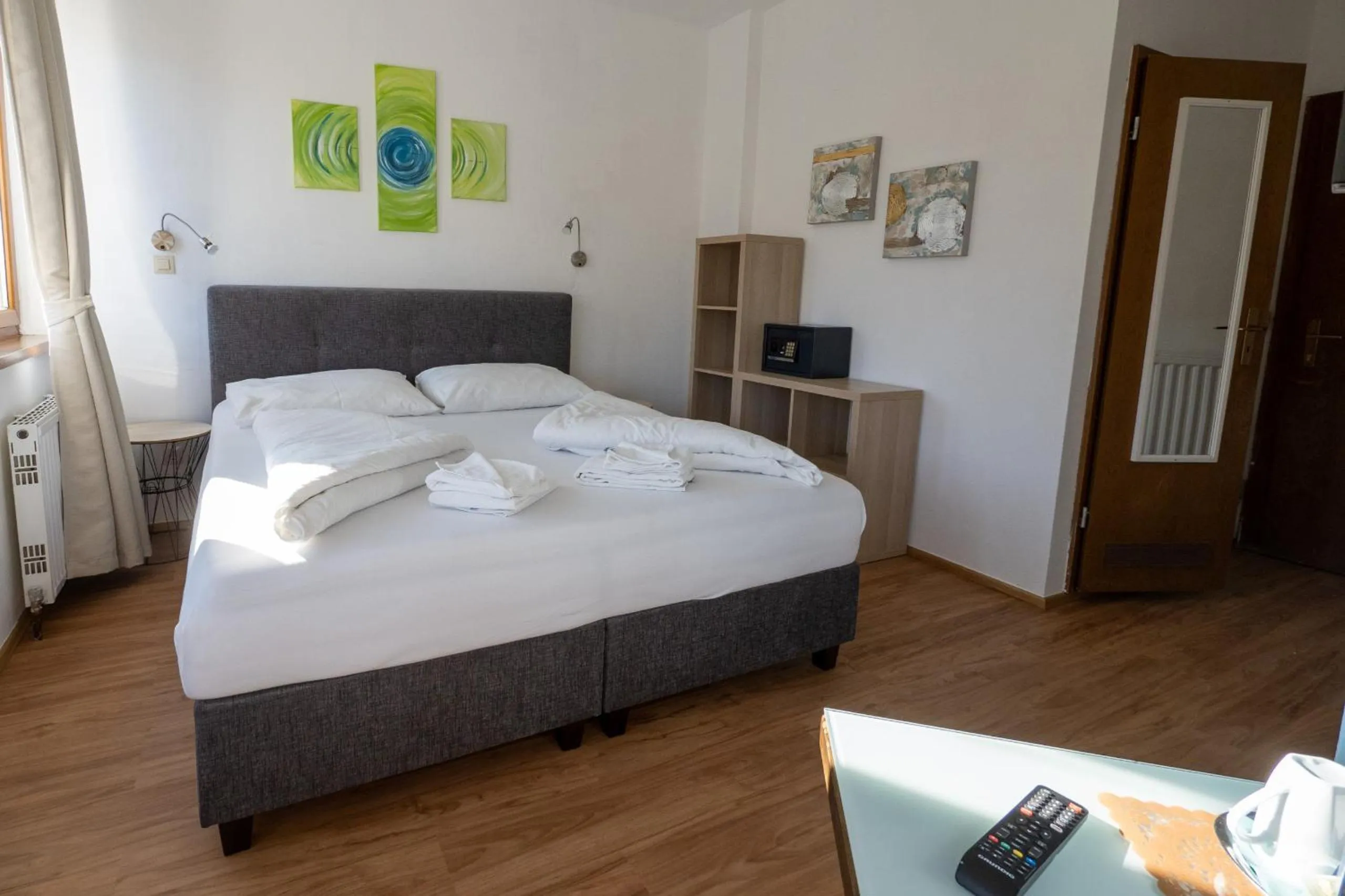 Bedroom, Bed in B&B Hotel Heimgartl