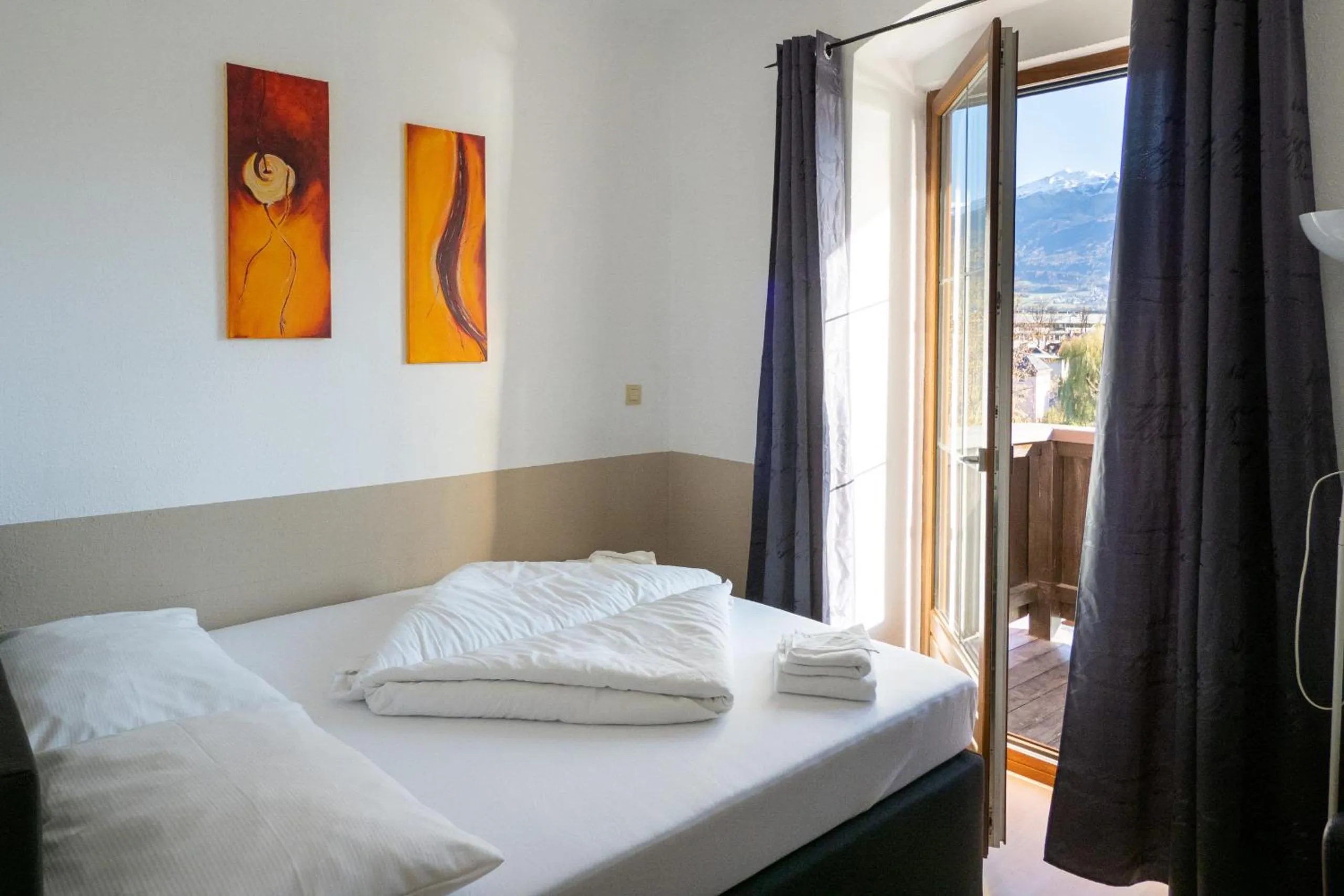 Bedroom, Bed in B&B Hotel Heimgartl