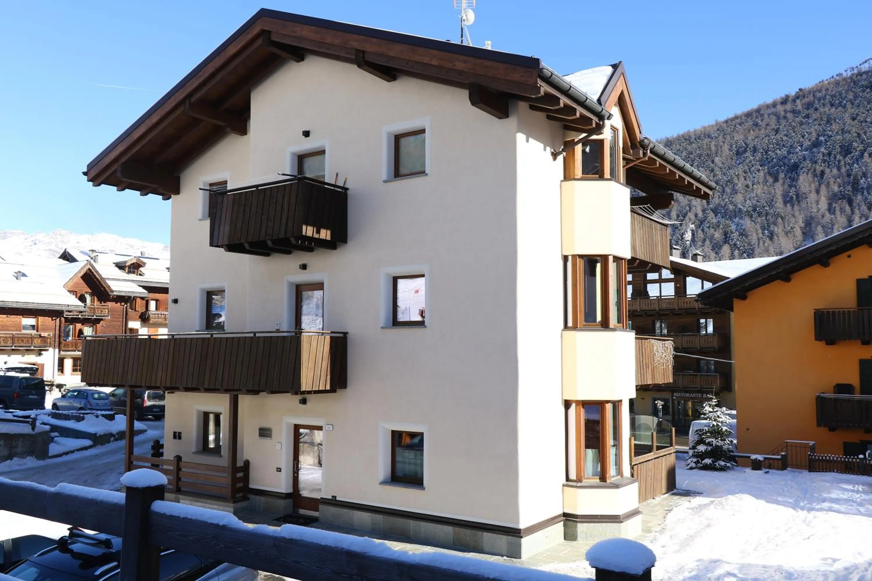 Property building in Mountain Apartments