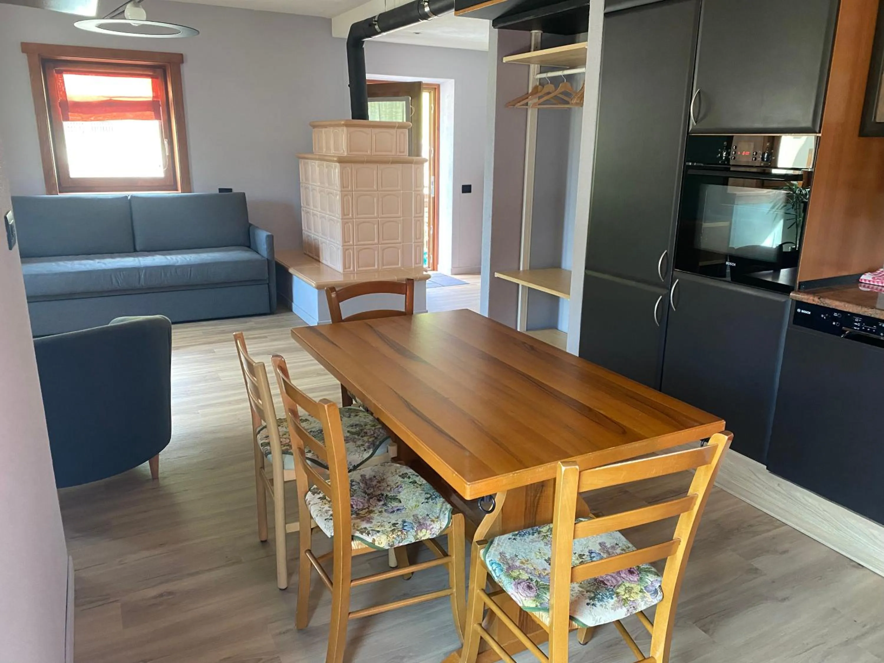 Kitchen or kitchenette in Mountain Apartments